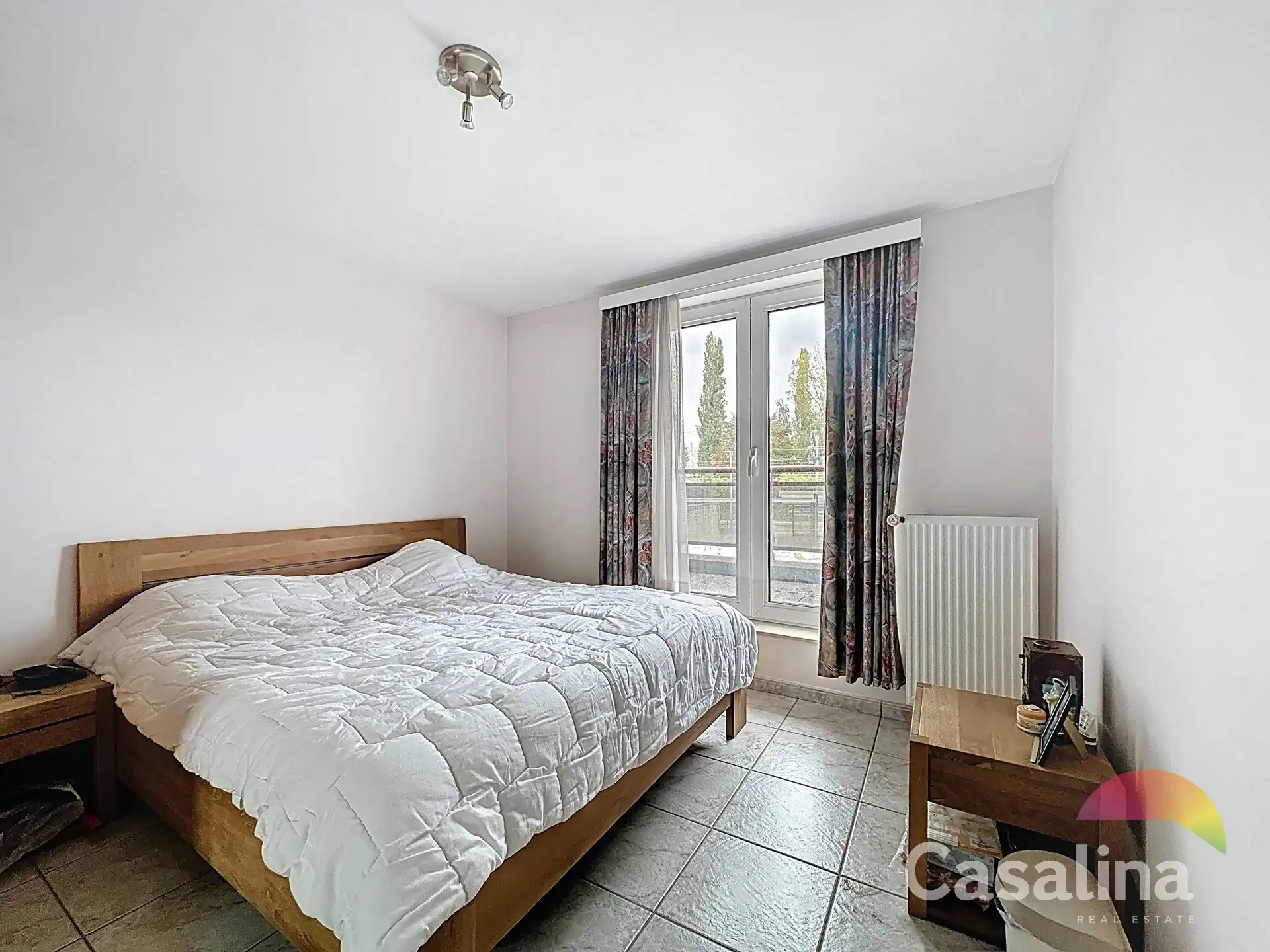 Gemengd gebouw bestaande uit 2 handelsruimtes en 4 woonunits foto 12