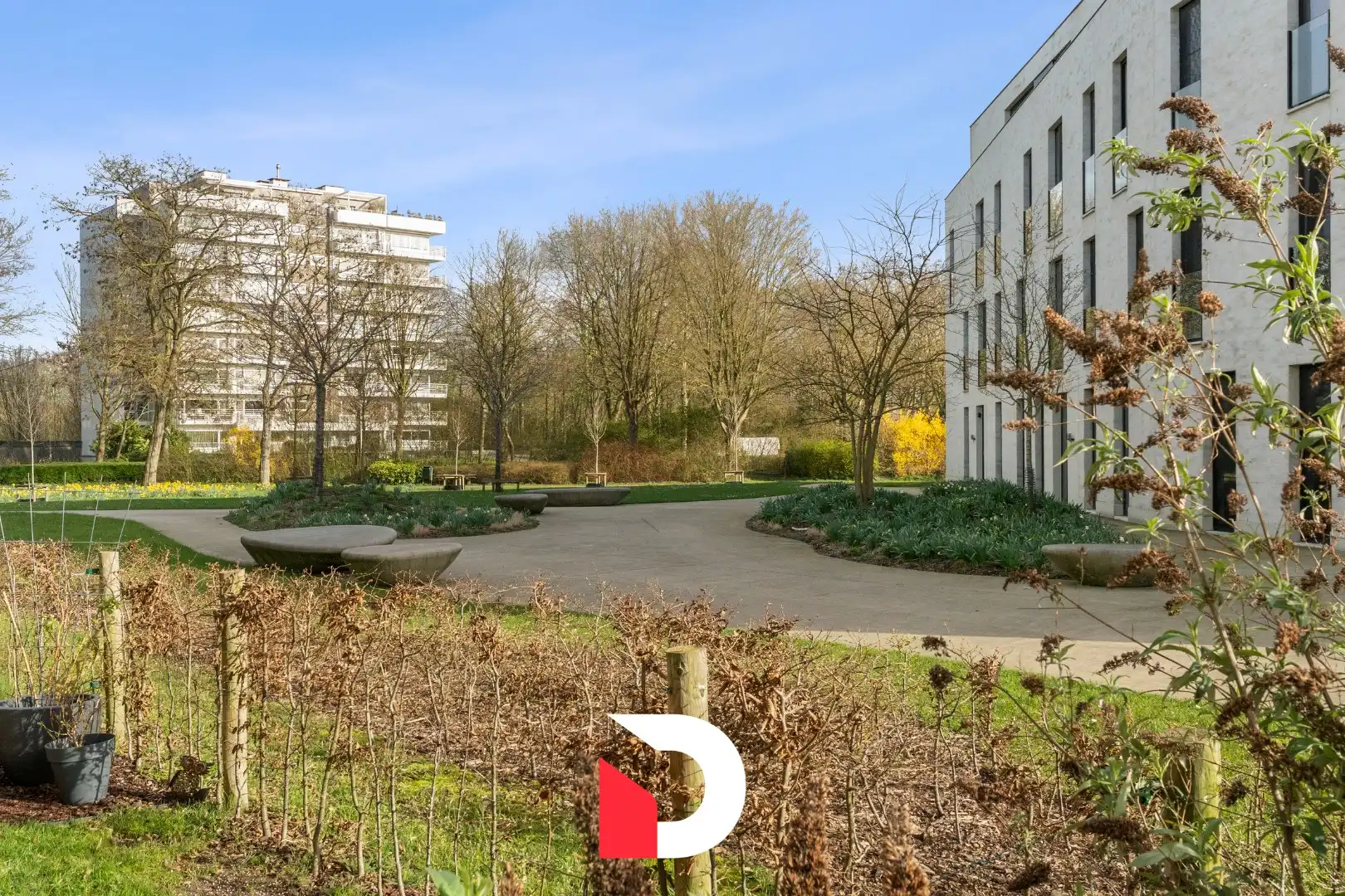 Hoogwaardig afgewerkt app met ruim zuidgericht terras in groene omgeving te Sint-Andries foto 8