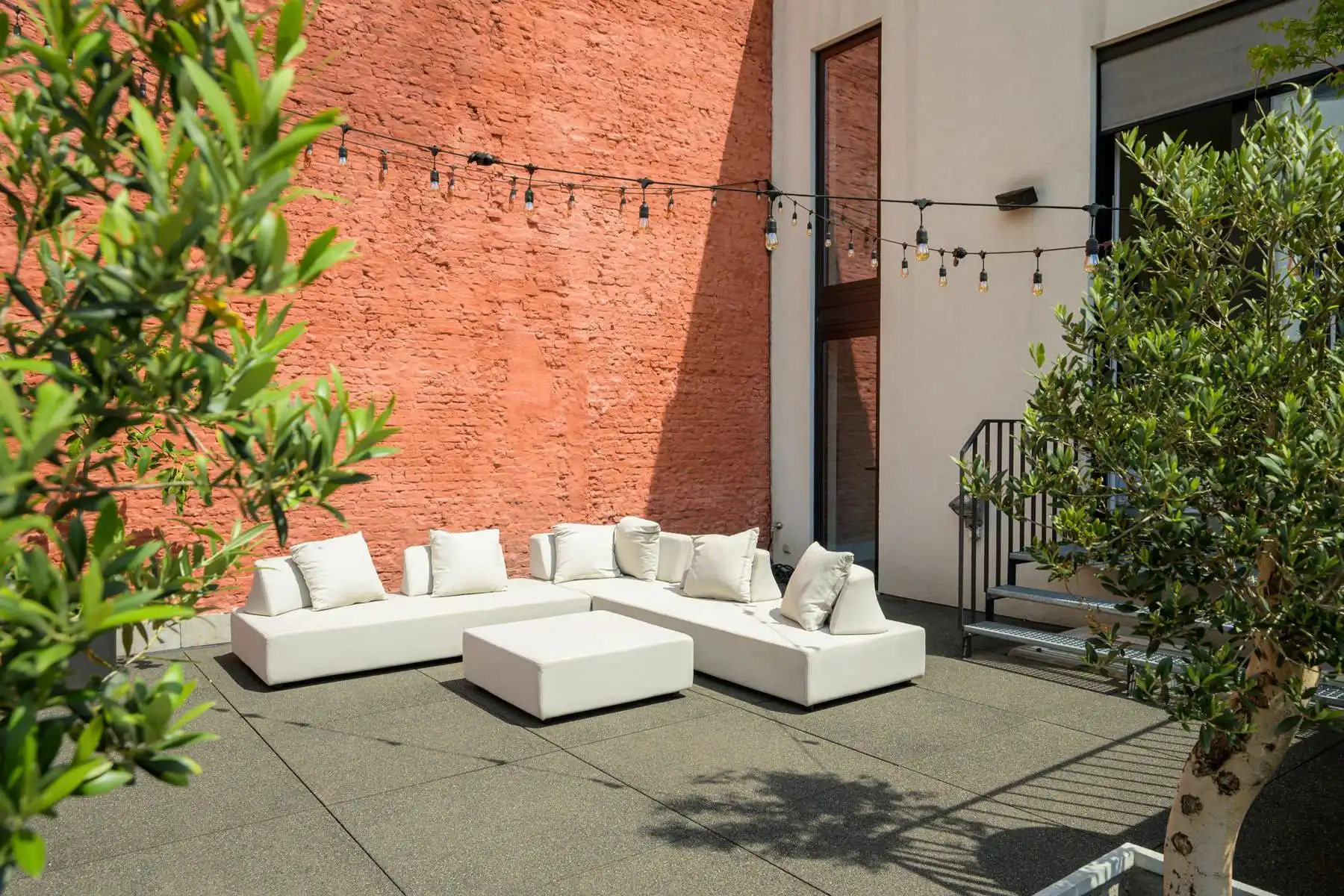 Stijlvolle herenwoning met dubbele garage op ’t zuid foto 4