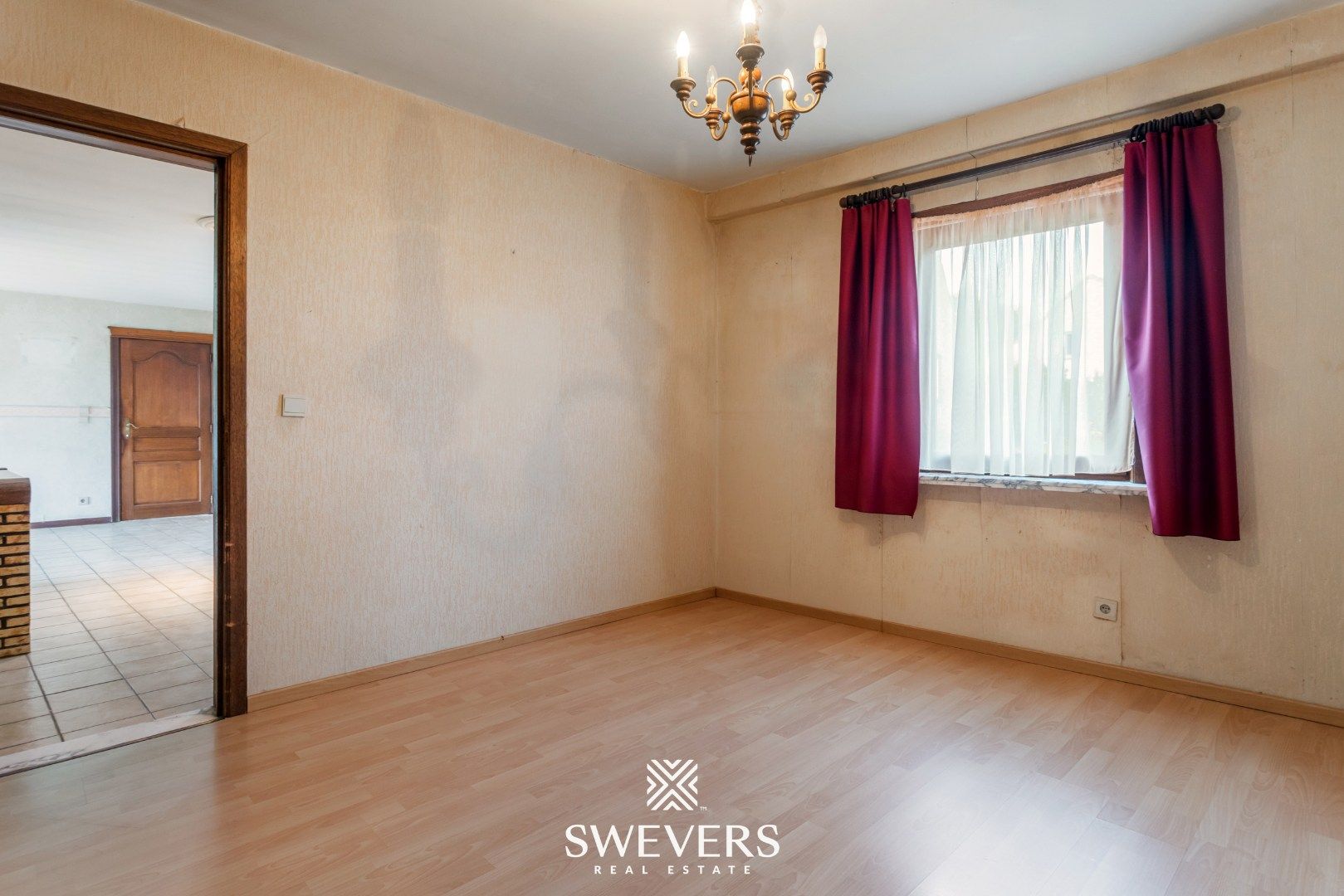 Te renoveren woning met veel potentieel op toplocatie te Diepenbeek foto 15