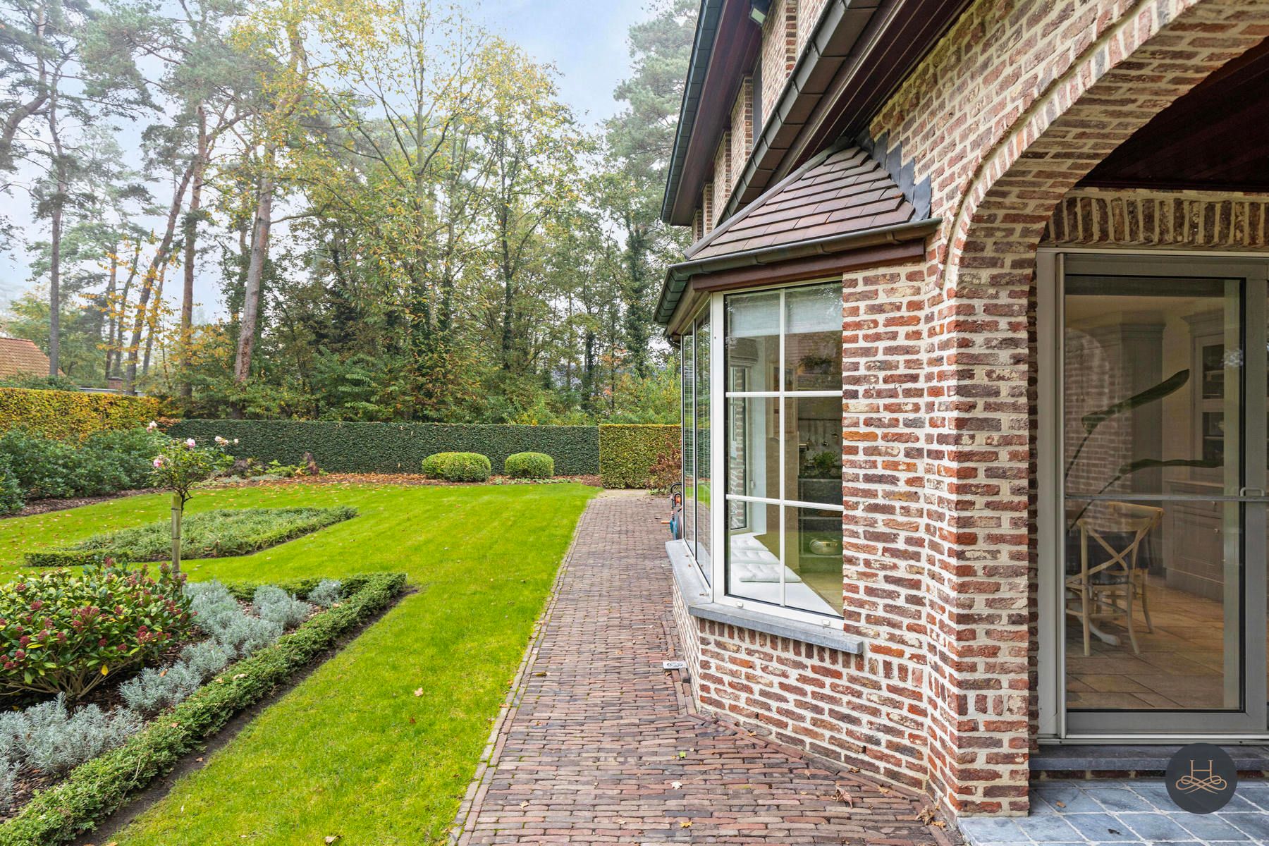 Karaktervolle villa met prachtige parktuin foto 22