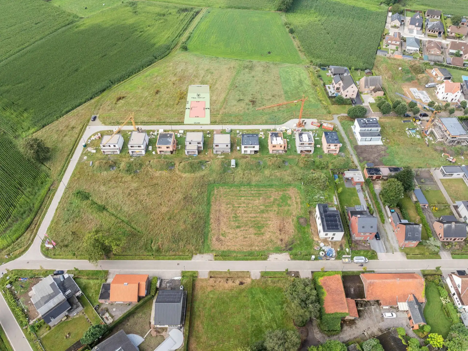 Bouwgrond voor open bebouwing op 645m² foto 4