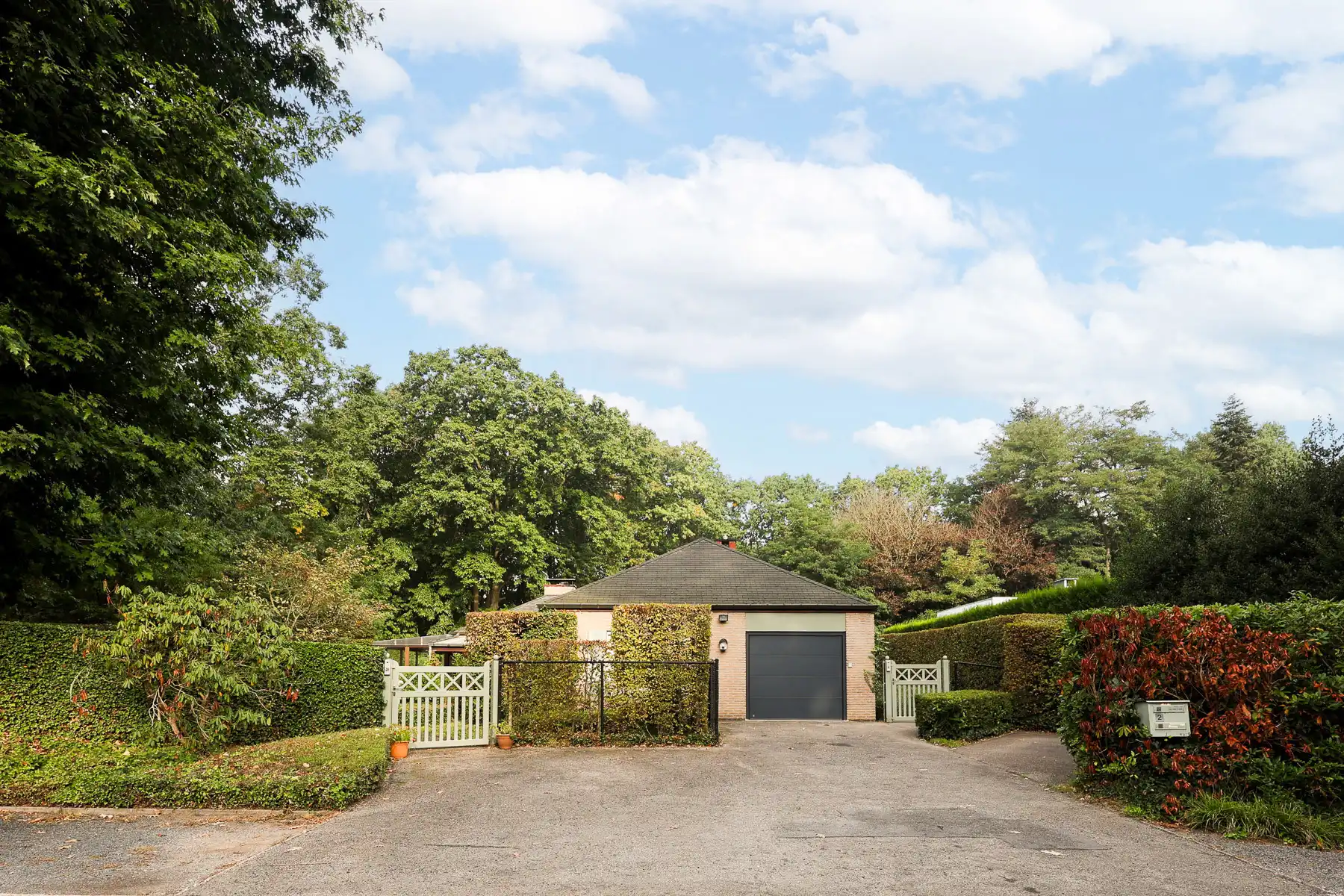 Hoofdfoto van de publicatie: Veelzijdige gelijkvloerse villa op toplocatie in Bonheiden