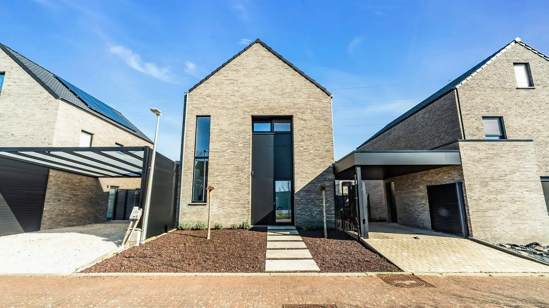 MODERNE ENERGIEZUINIGE WONING MET 3 SLAAPKAMERS OP TOPLOCATIE IN PELT foto {{pictureIndex}}