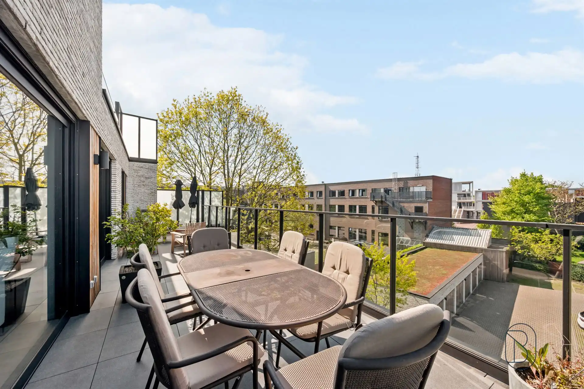 Mooi appartement met zuidgericht terras in centrum Waregem foto 6