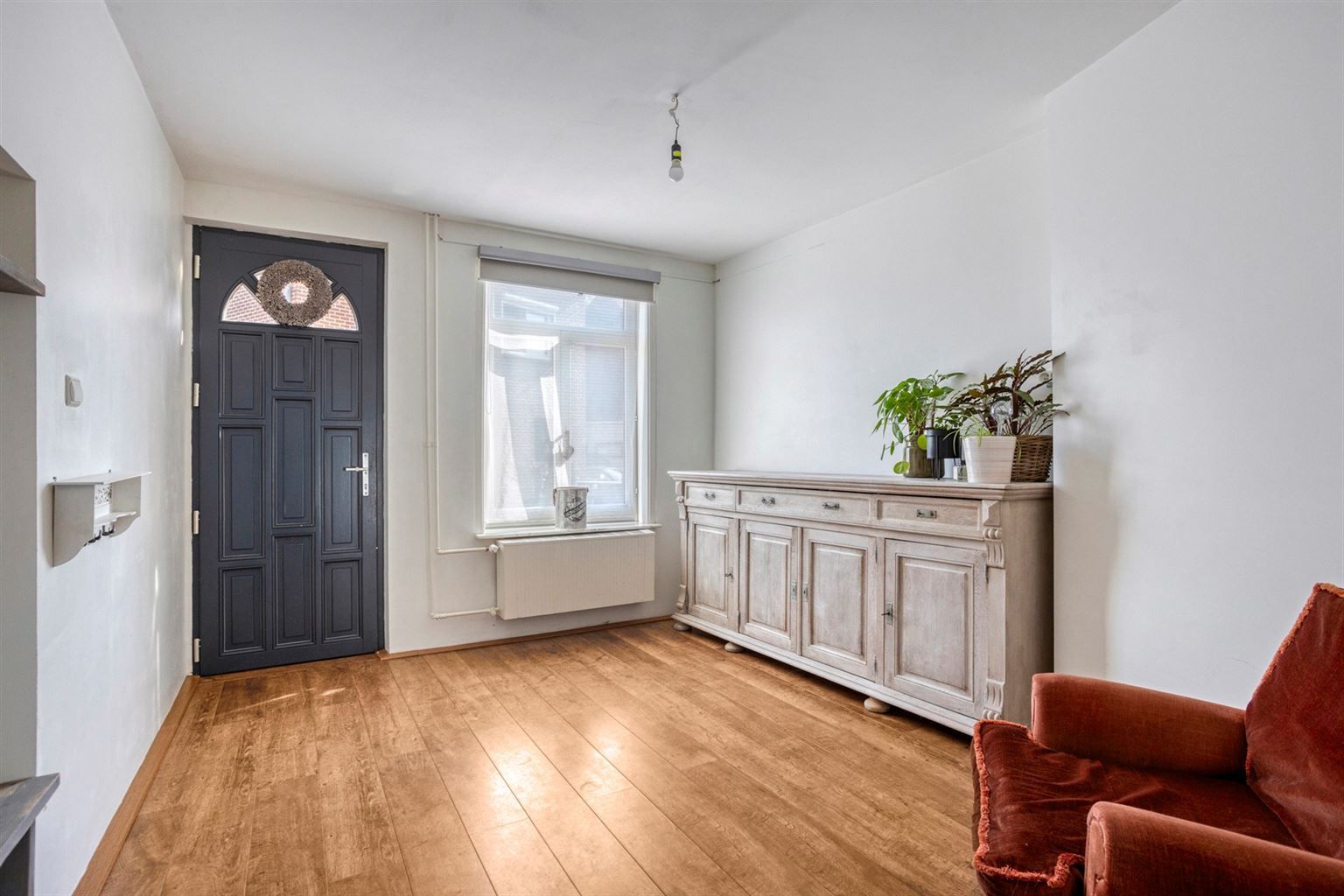 Prachtige, gerenoveerde hoevewoning op 4a9ca, voorzien van 4 slaapkamers, inpandige garage en omheinde tuin op een toplocatie in Kessenich. foto 3