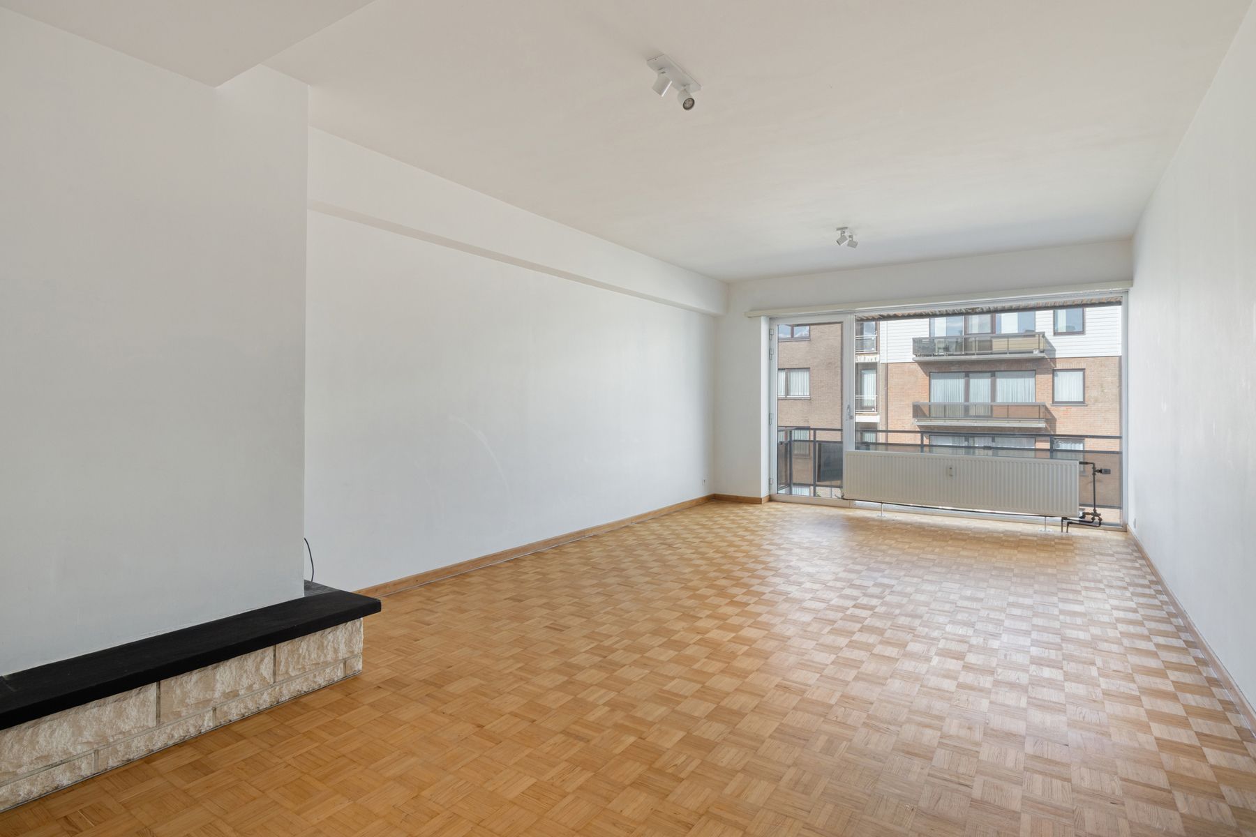 RUSTIG GELEGEN APPARTEMENT + GARAGE TE KOOP IN REGIO ZELLIK foto 6
