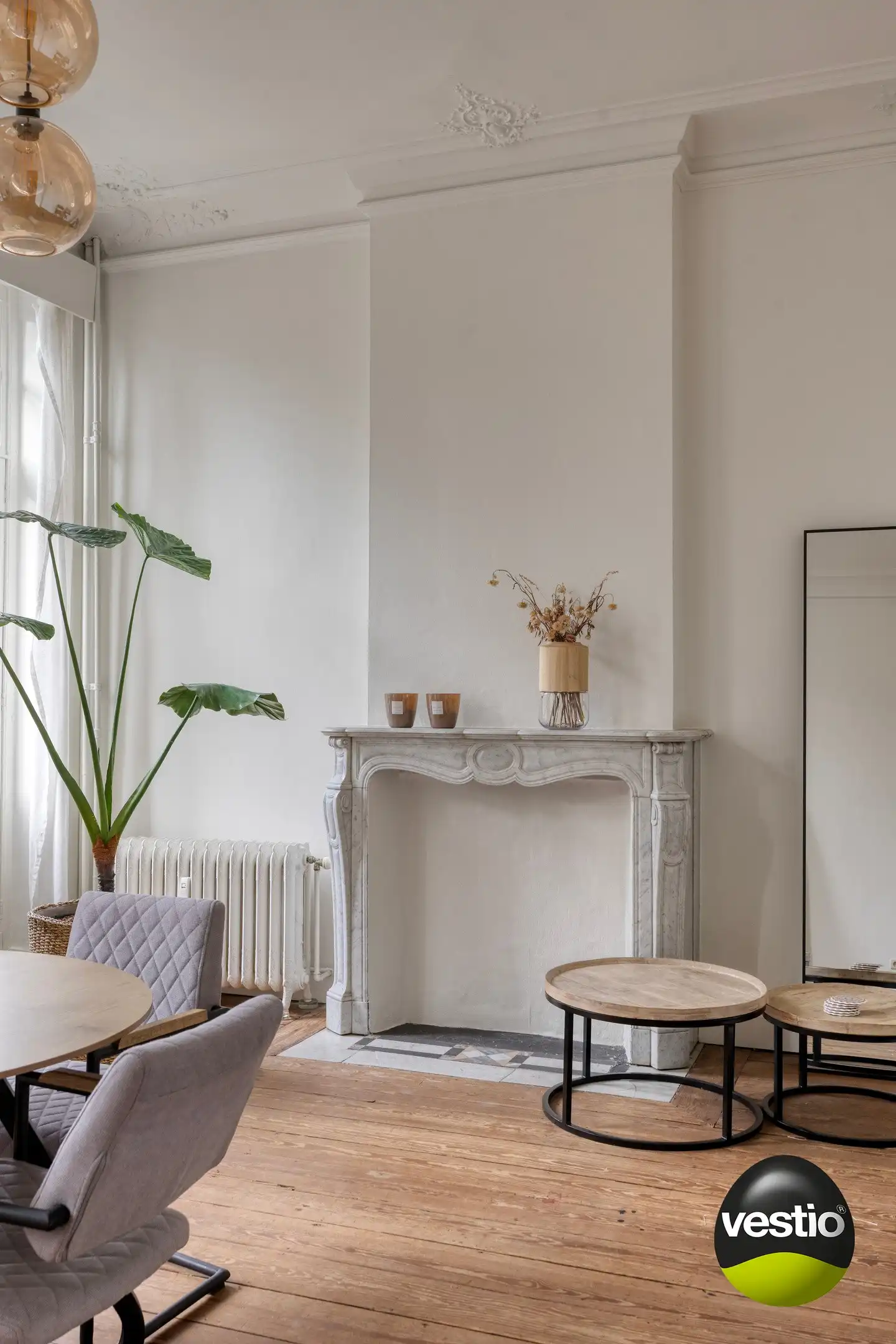 Charmante herenwoning/handelspand aan het Leopoldplein. foto 12