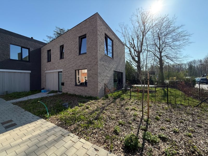 Zeer ruime, energiezuinige nieuwbouwwoning met tuin – gelegen aan de Rozenbroeken foto 17