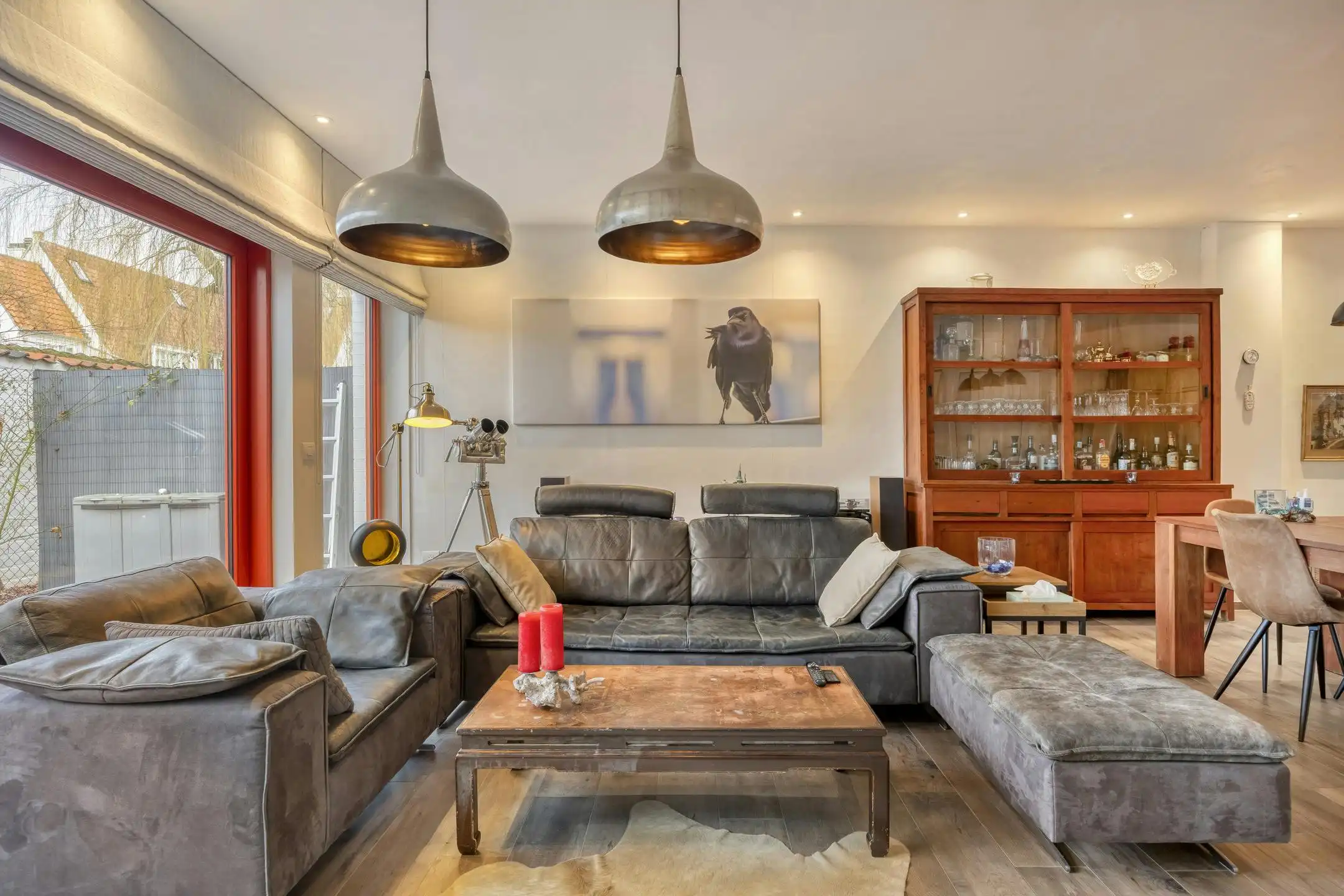 Uitgeruste herenwoning met 3 slaapkamers in de Brugse stad foto 3