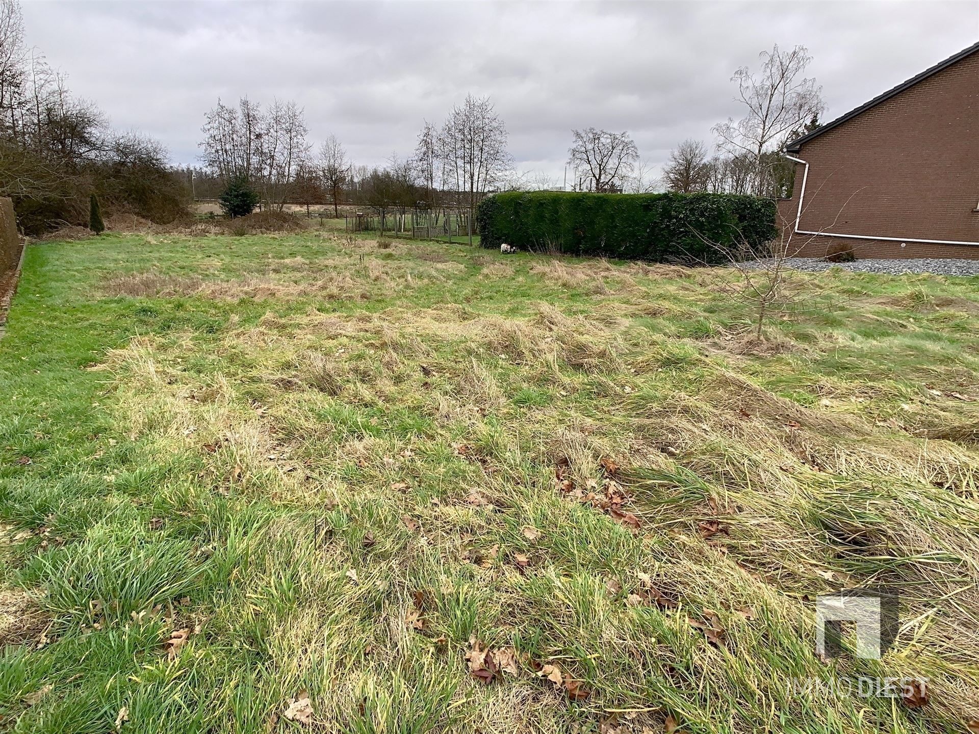 Moderne woning op bouwgrond van 10 are foto 10