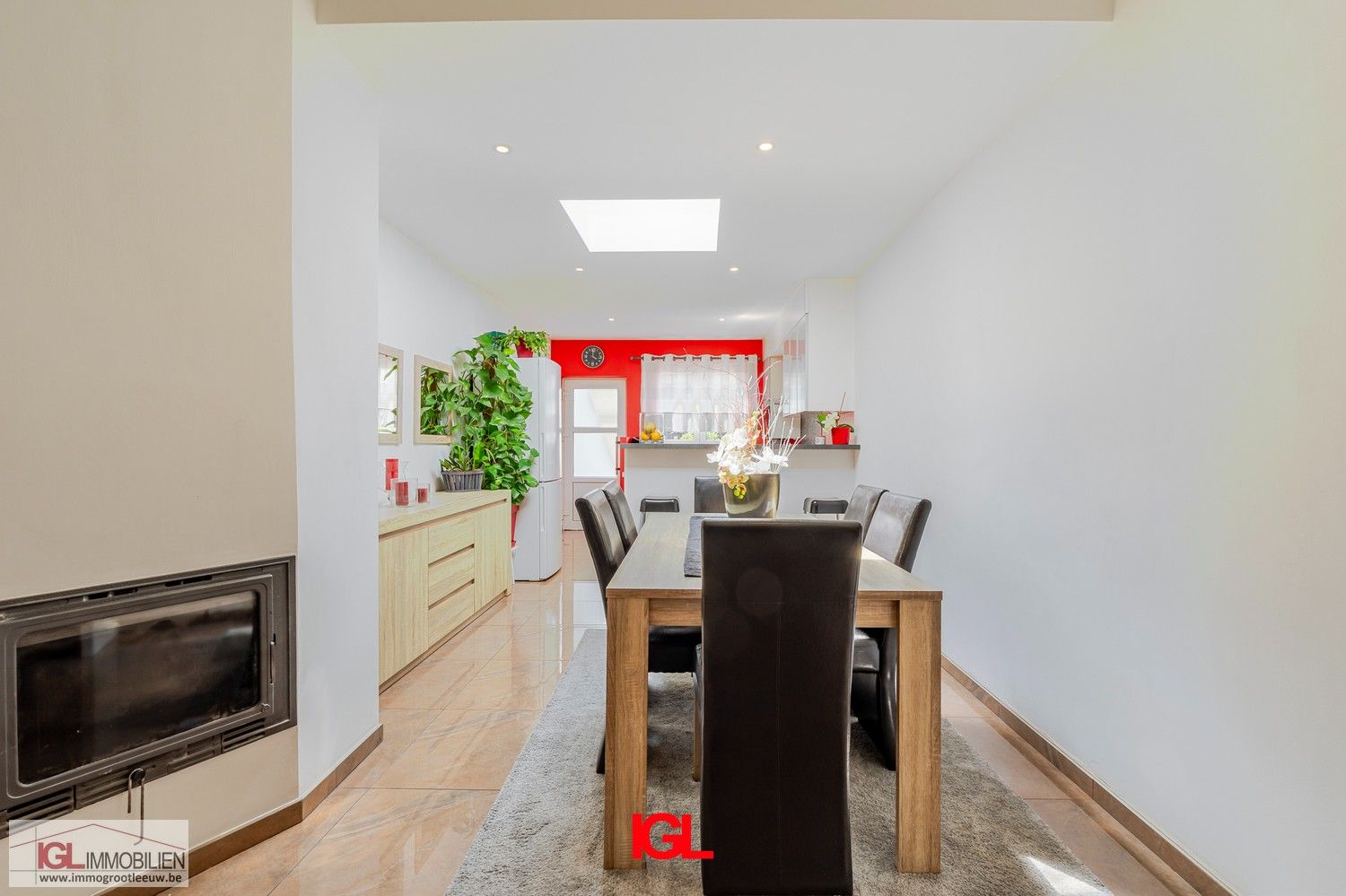 Volledig gerenoveerde woning met 2 slaapkamers foto 6