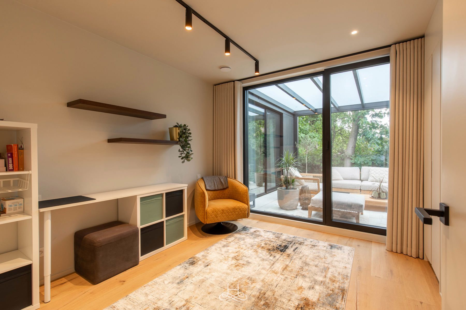 Luxueus villa appartement met riant dakterras en tuin foto 25