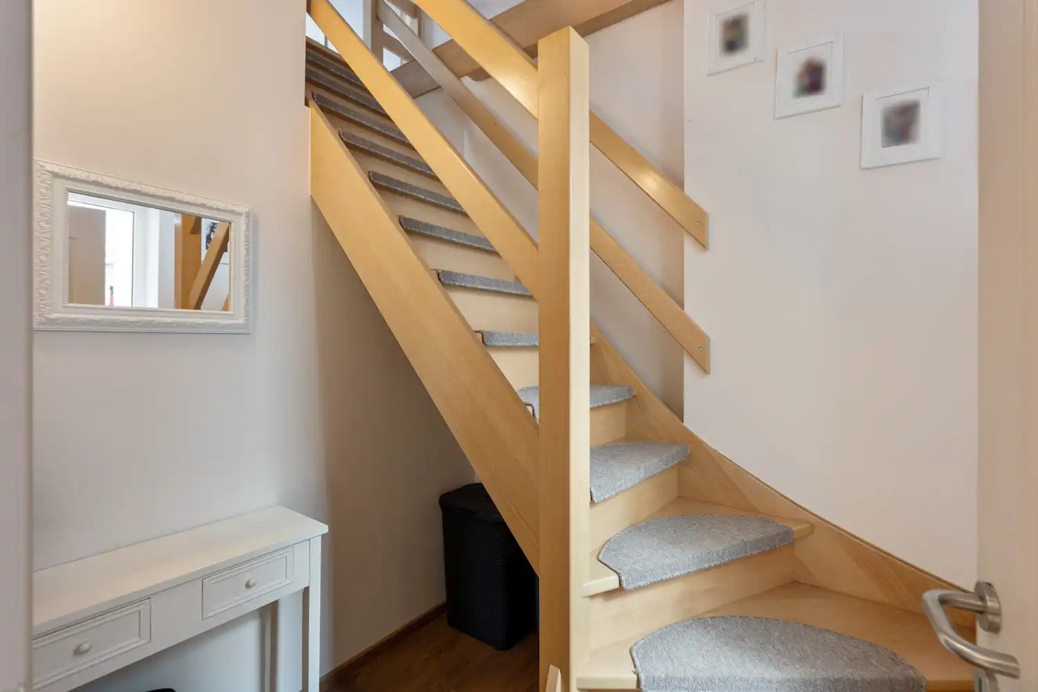 Landelijk gelegen, instapklare woning met 4 slaapkamers en zuidwestgerichte tuin op 8a27ca te Lubbeek. foto 14