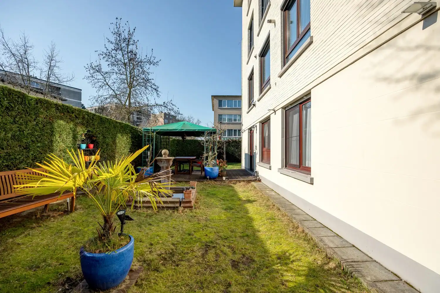 Instapklaar 3-slk gelijkvloersappartement met uitzonderlijke tuin (280m²) foto 28