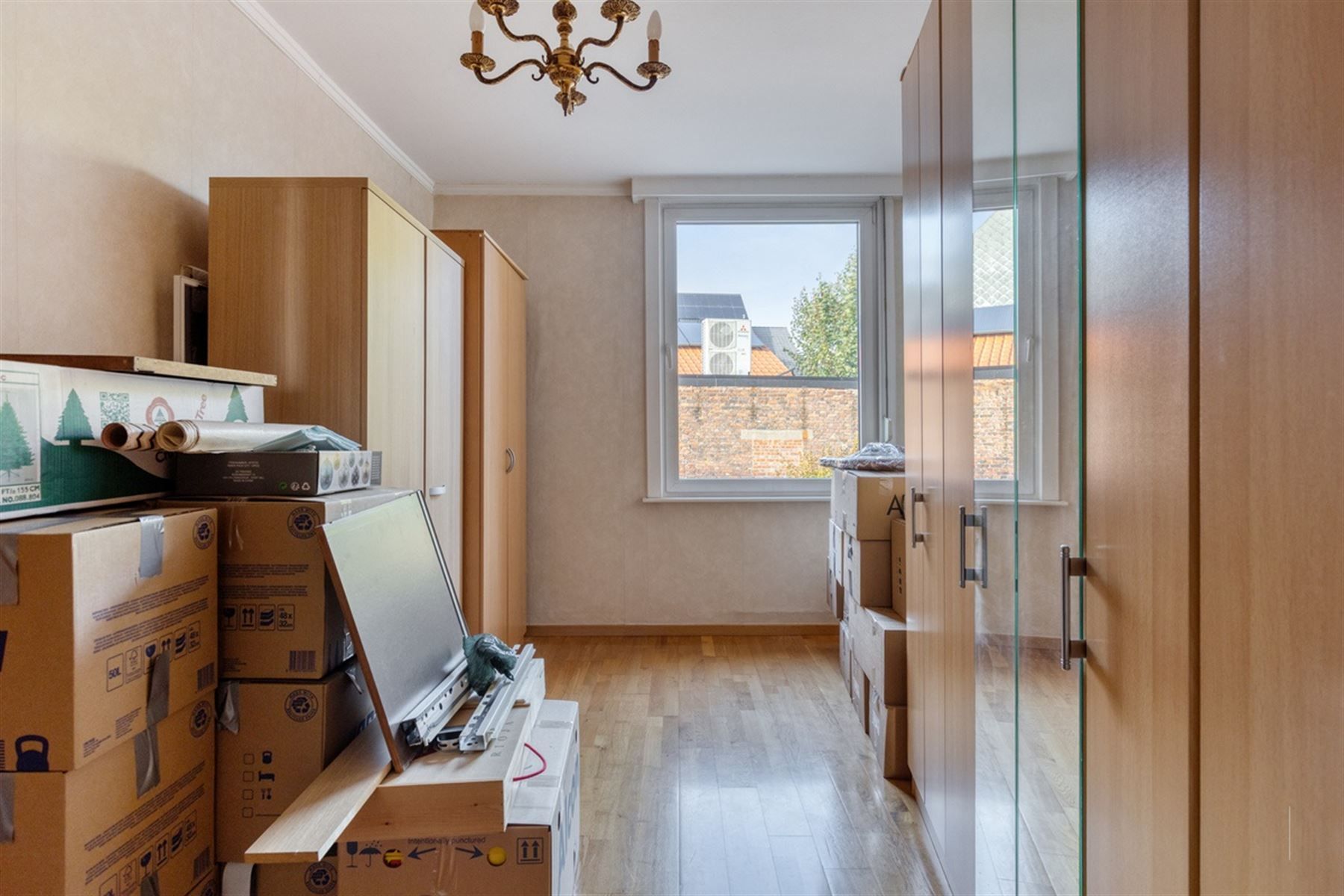 Halfopen bebouwing met 4 slaapkamers en garage foto 12