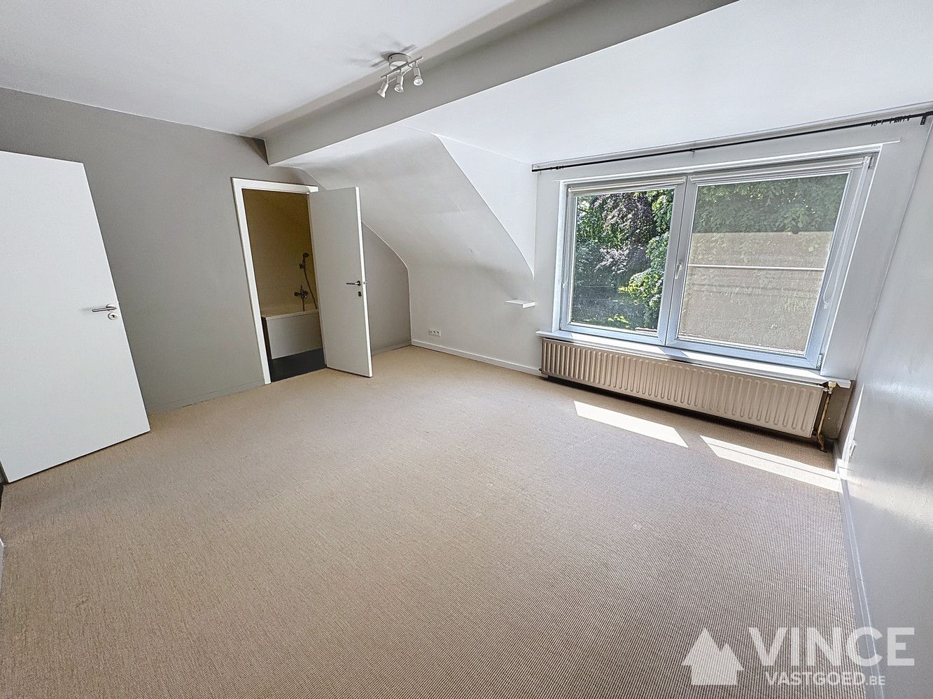 Leuke woning in een rustige straat foto 15