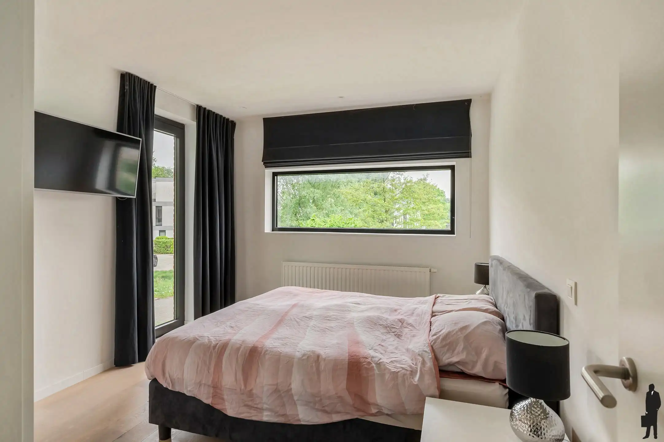 Luxueuze halfopen nieuwbouwwoning (2018) met 4 slaapkamers foto 17