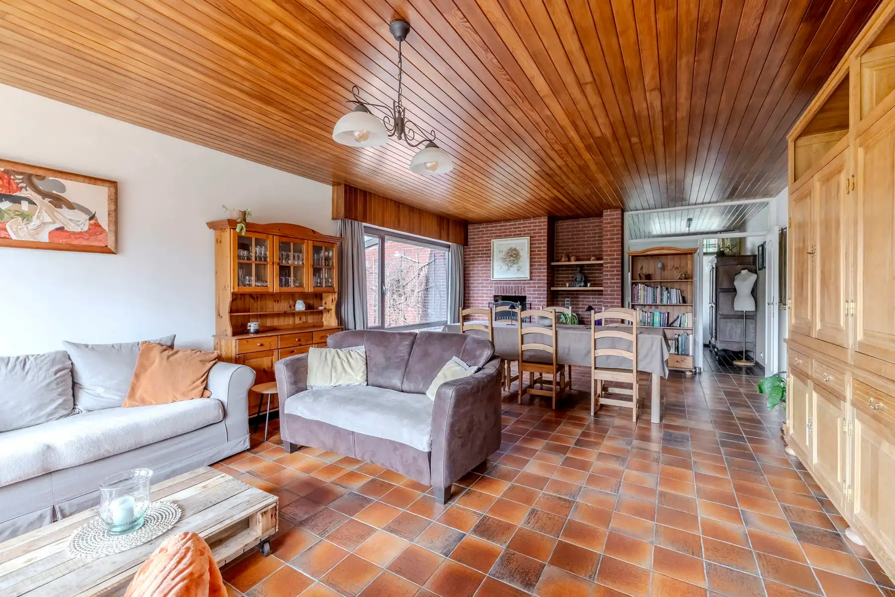 Laagbouwwoning met 2/3slpk, tuin en garage foto 6