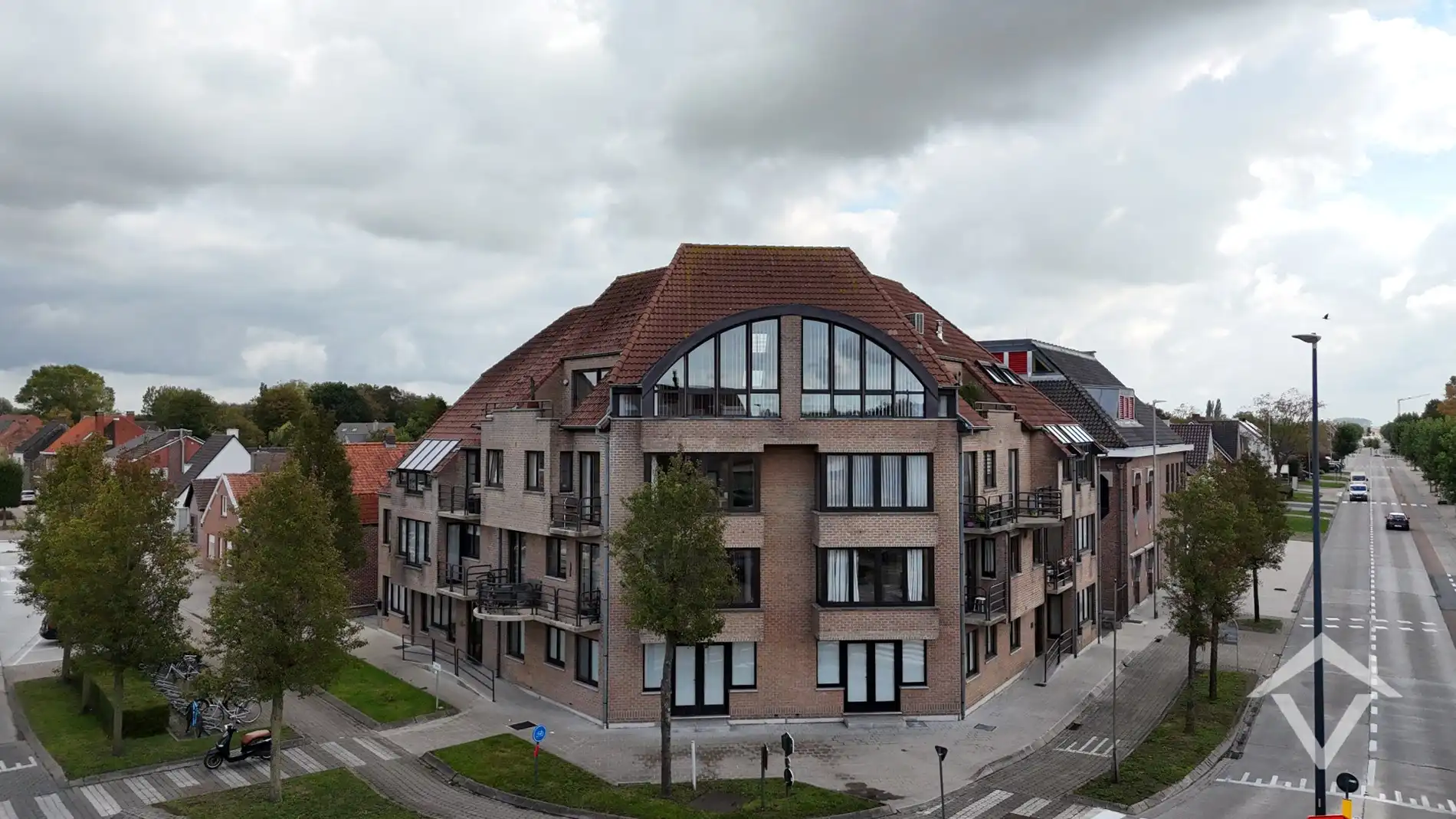 Gelijkvloers appartement met 2 slaapkamers in hartje Koekelare foto 4