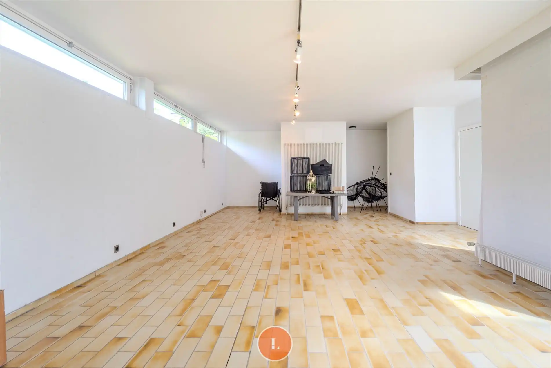 Villa met praktijkruimte en vijver op 1349m² foto 21