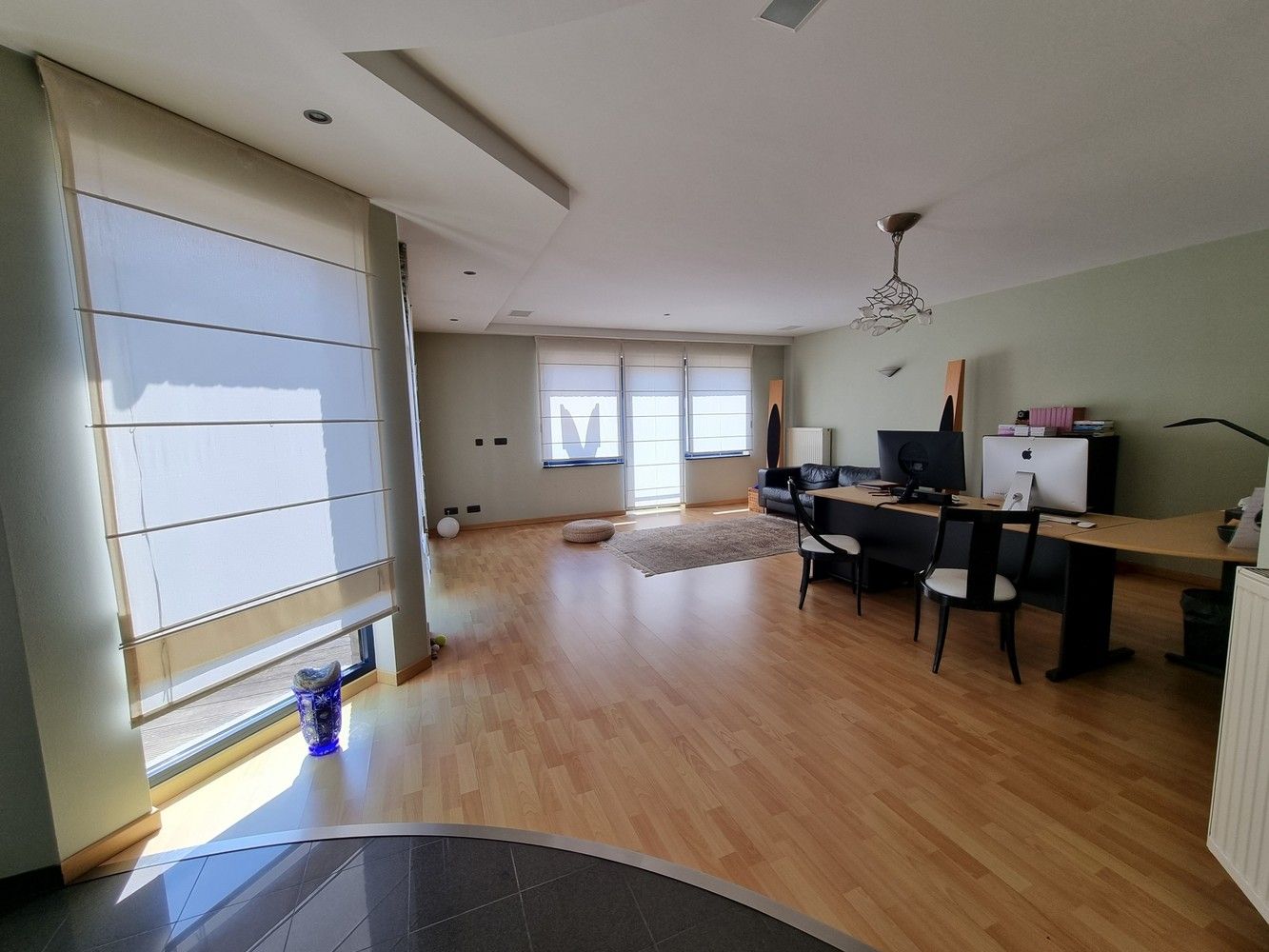 Zeer ruim instapklaar appartement met 3 slpks in het centrum foto 5