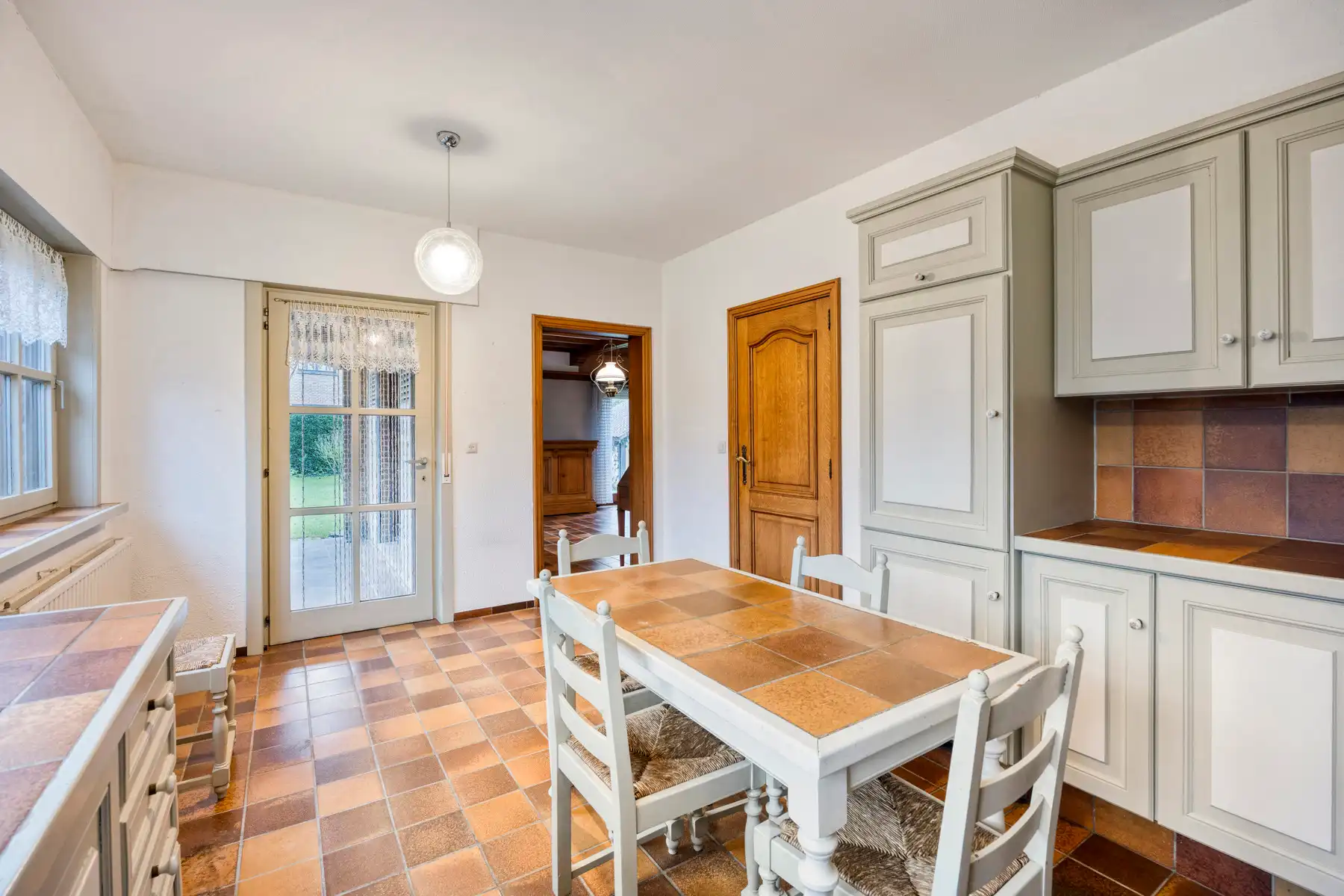 Karaktervolle villa op Toplocatie te Wambeek foto 15