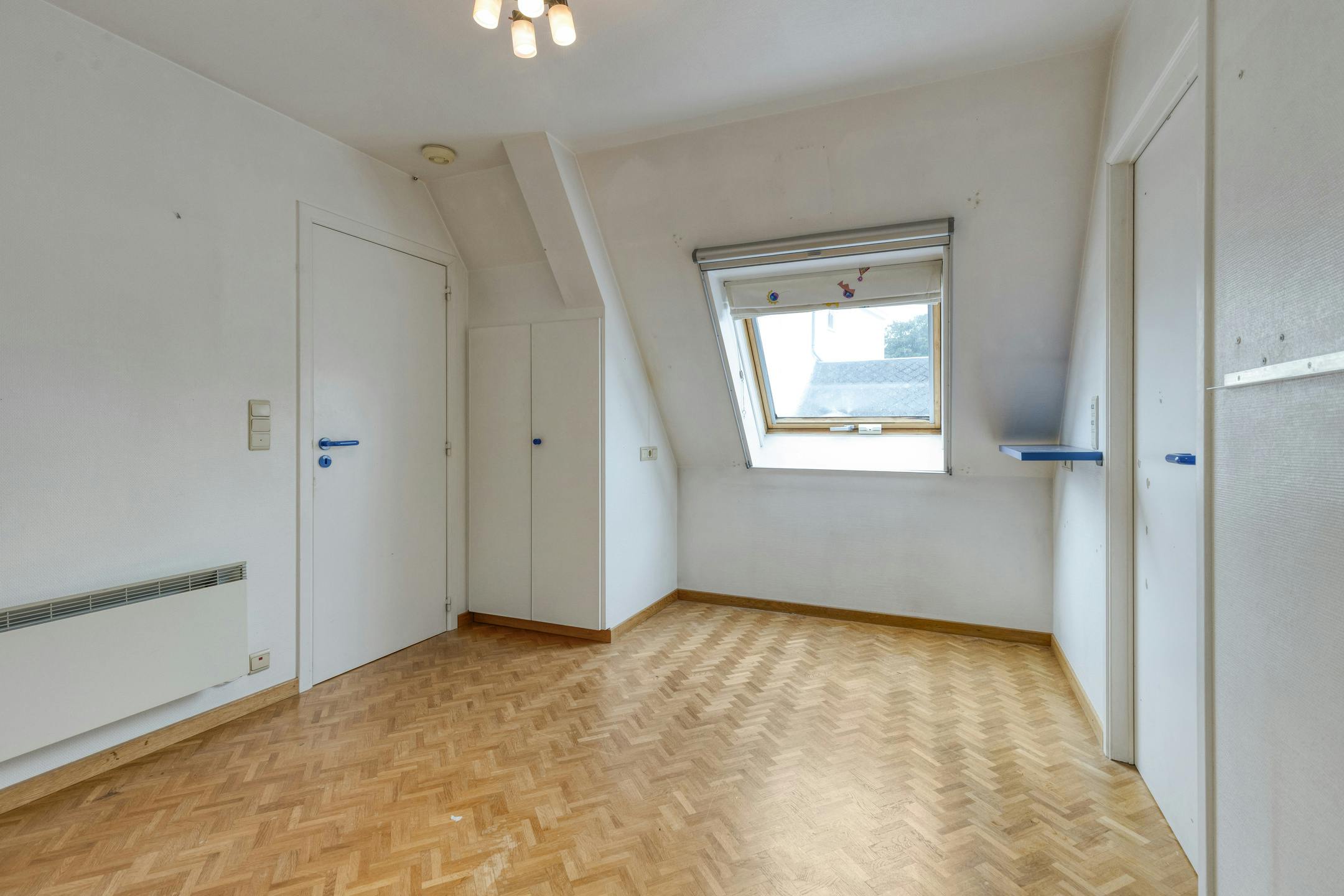 Woning met handelsgelijkvloers, atelier en garages te Veurne foto 21
