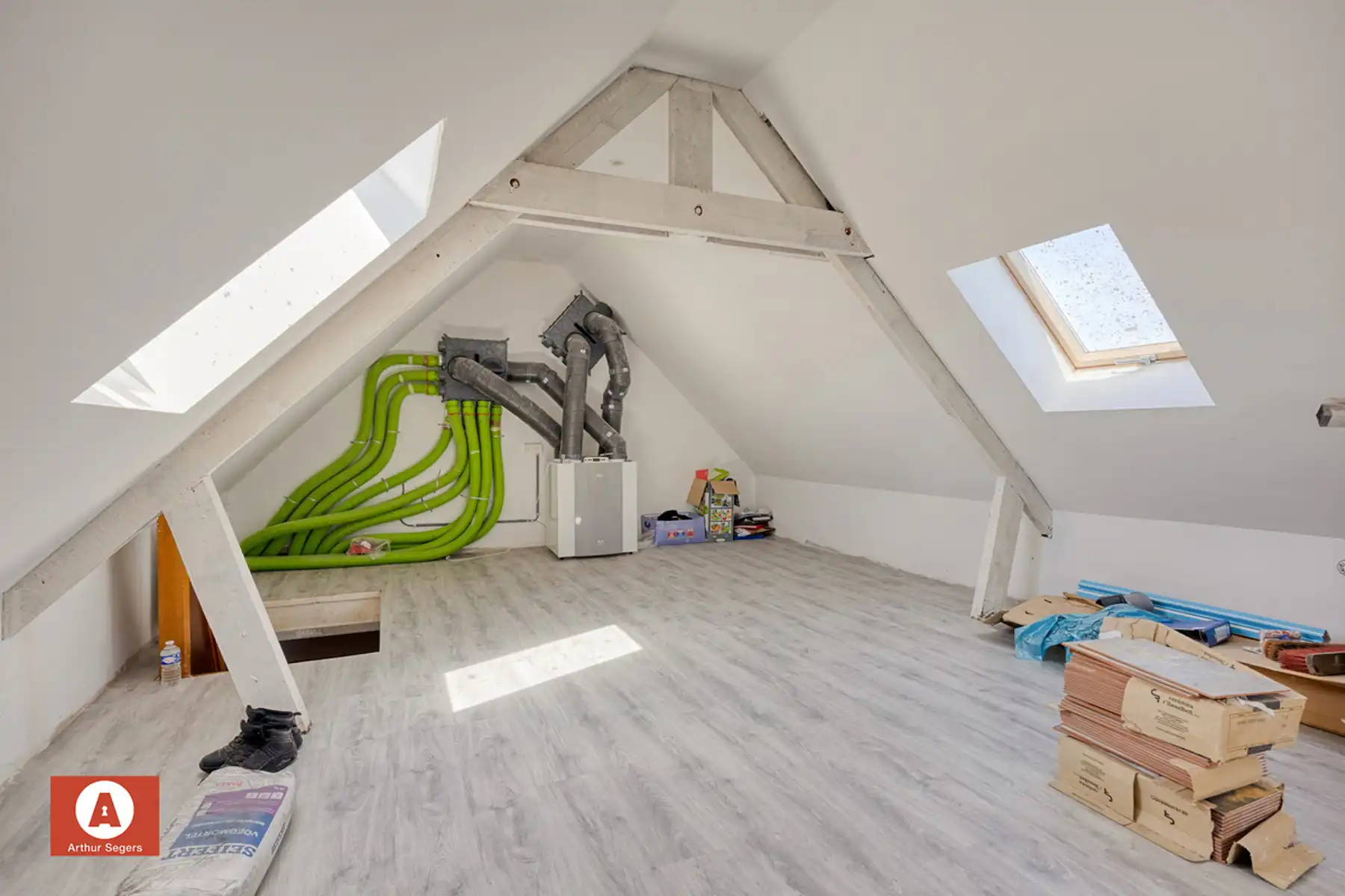 Veder af te werken/te renoveren gezinswoning mét achterbouw foto 21