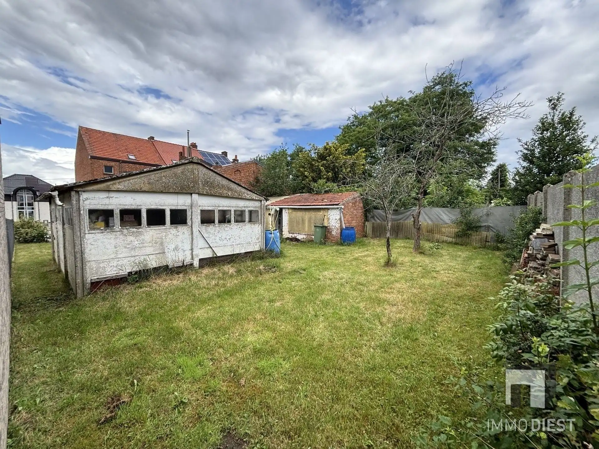 Ruime kluswoning met 3 slaapkamers, garage en tuin foto 37