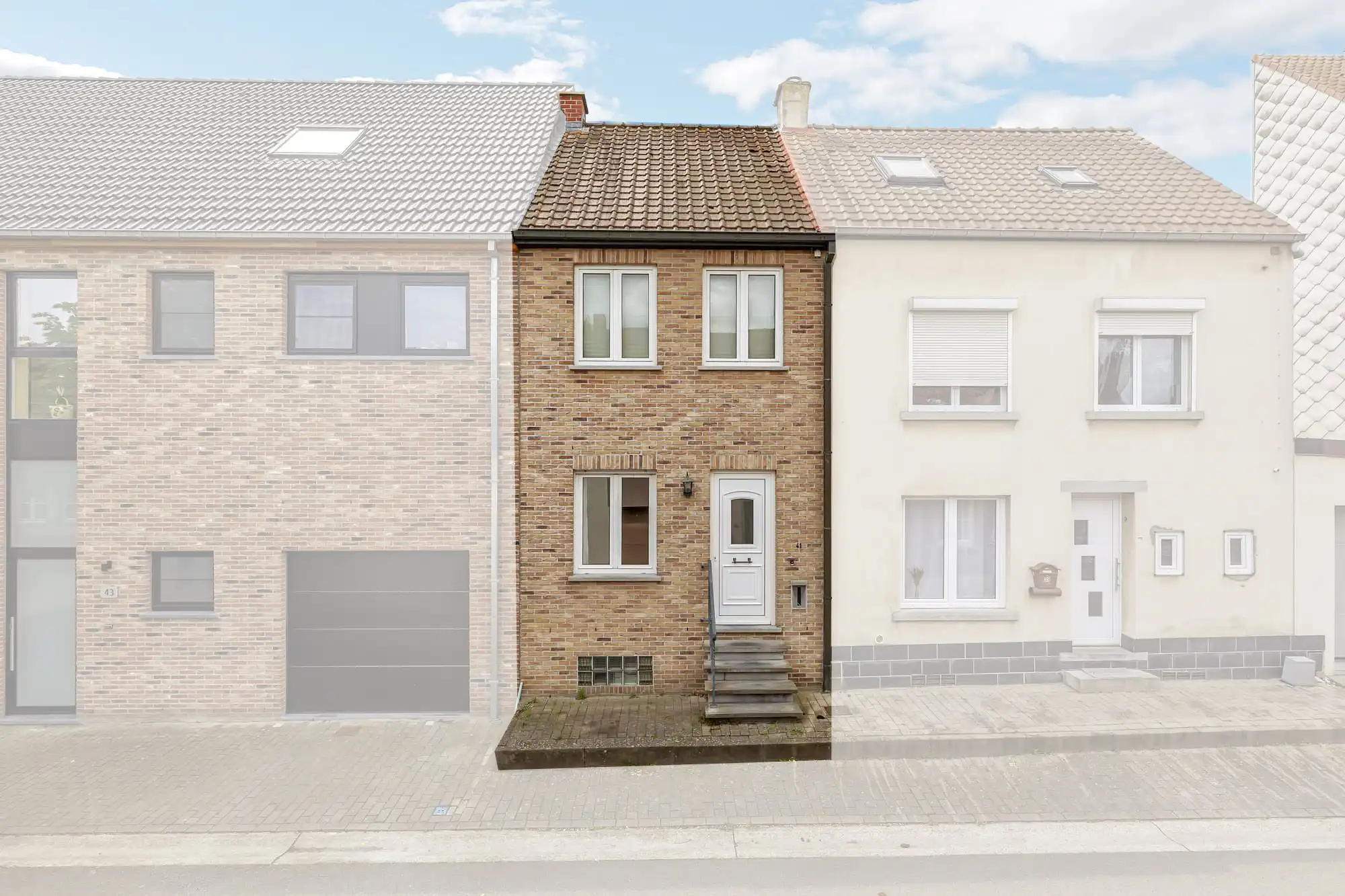 Starterswoning op rustige locatie nabij bos en station foto {{pictureIndex}}