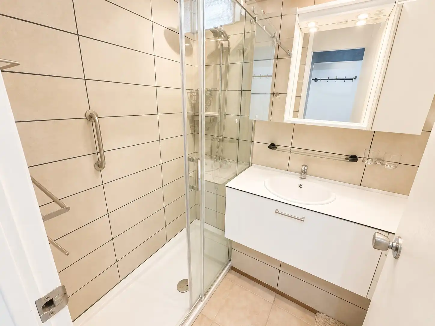 Charmant appartement met twee ruime terrassen in Park Atlantis te De Haan. foto 10