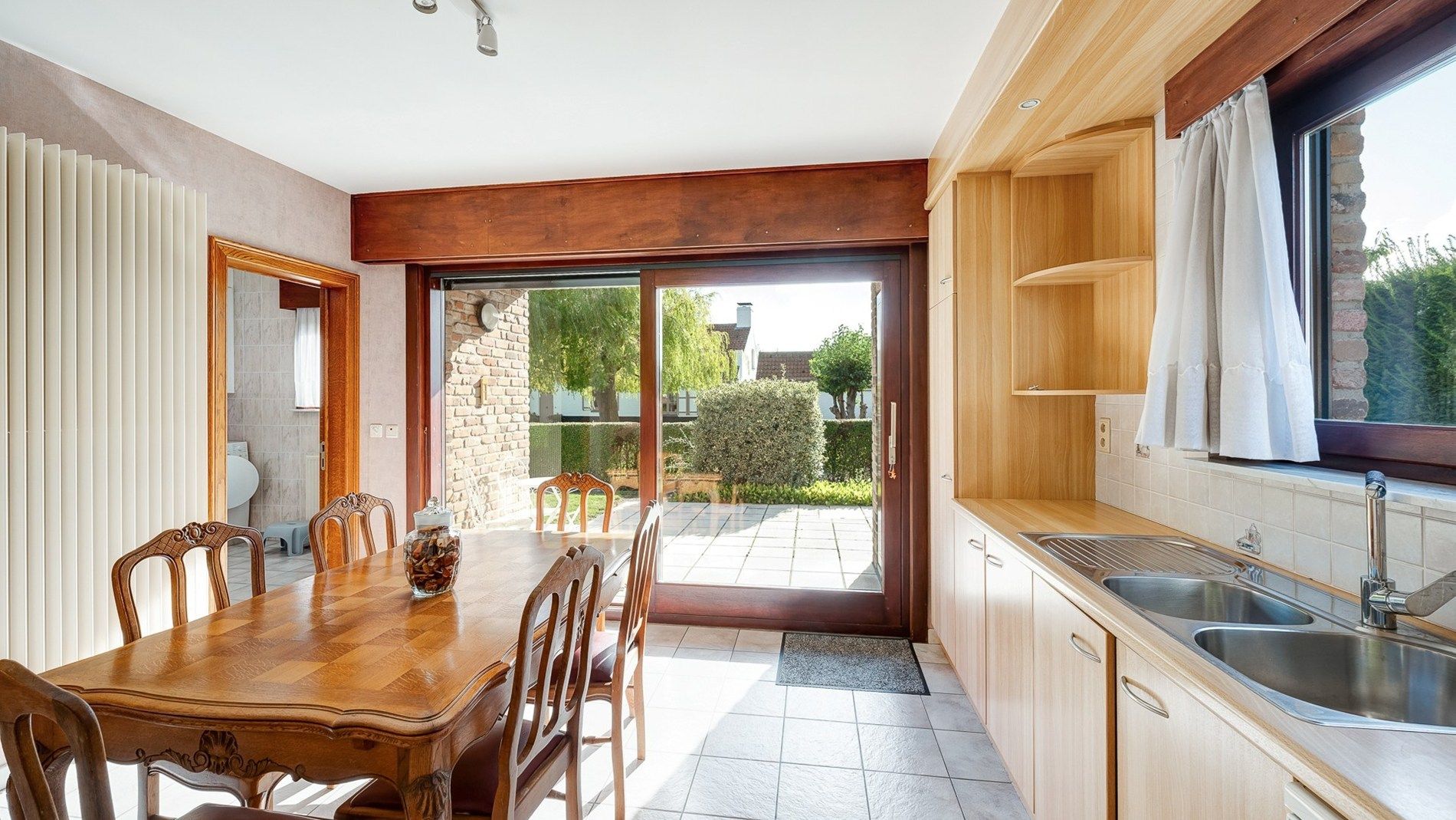 Grote alleenstaande villa te Dudzele foto 8