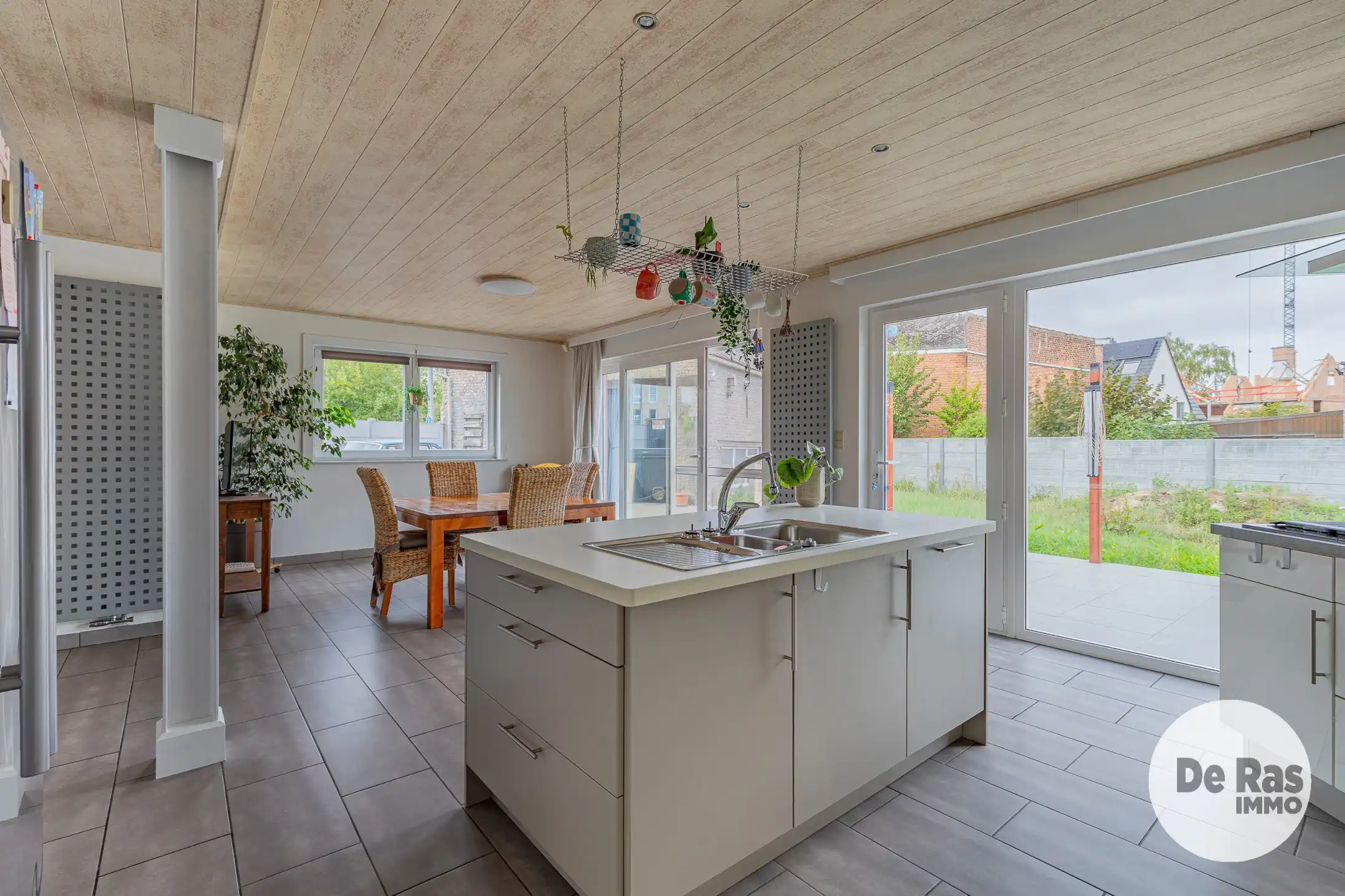 EREMBODEGEM - Ruime gezinswoning 4 slpks & bijgebouw foto 10