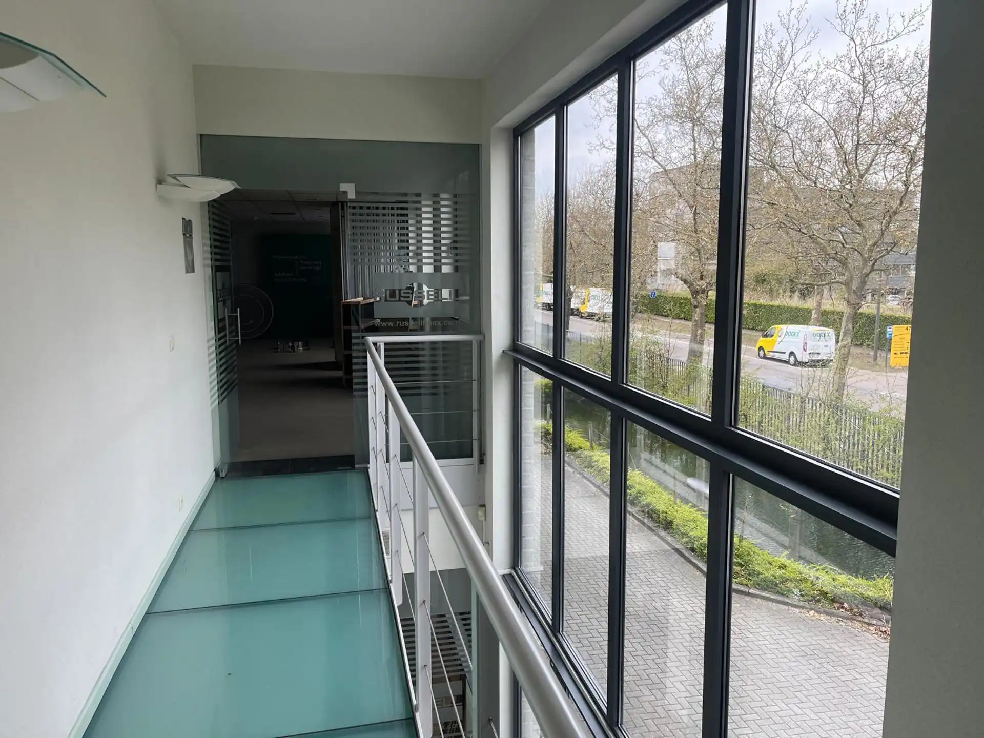 Bedrijfsgebouw magazijn met kantoren Mechelen-Noord foto 7