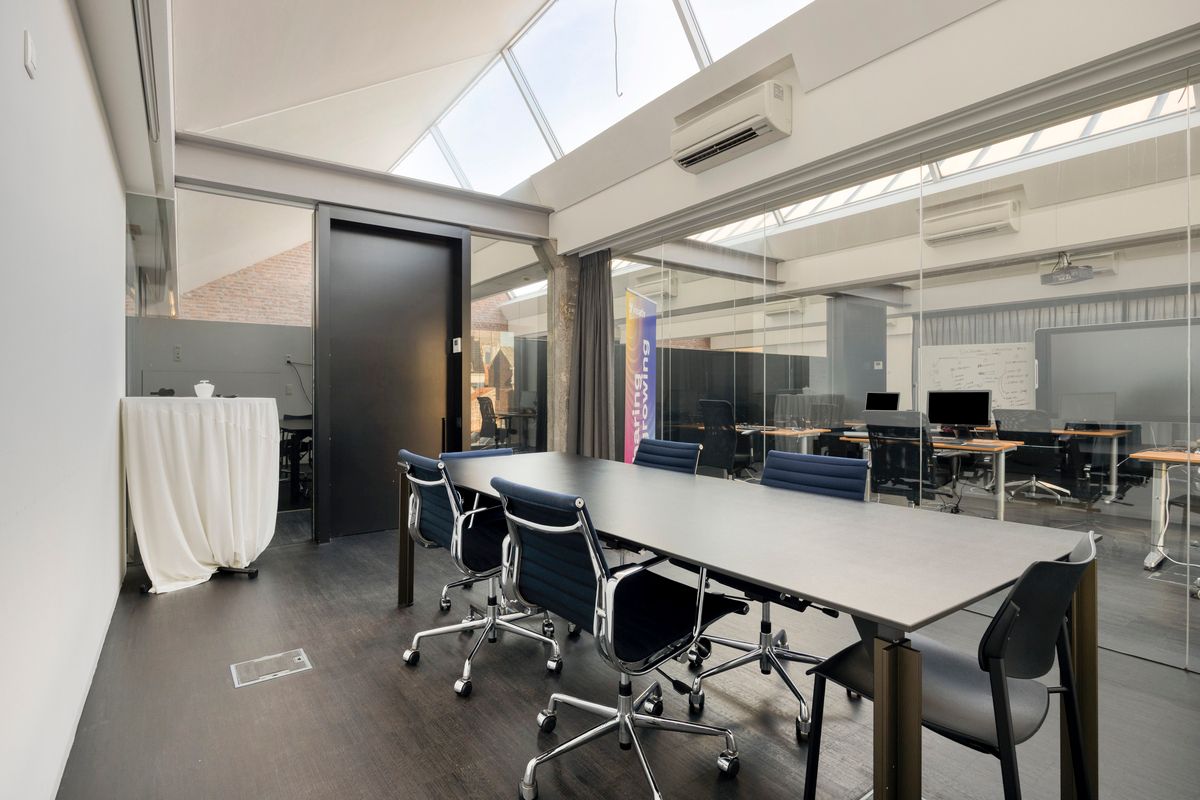 Moderne kantoorruimte op toplocatie nabij E40 en stadscentrum foto 15