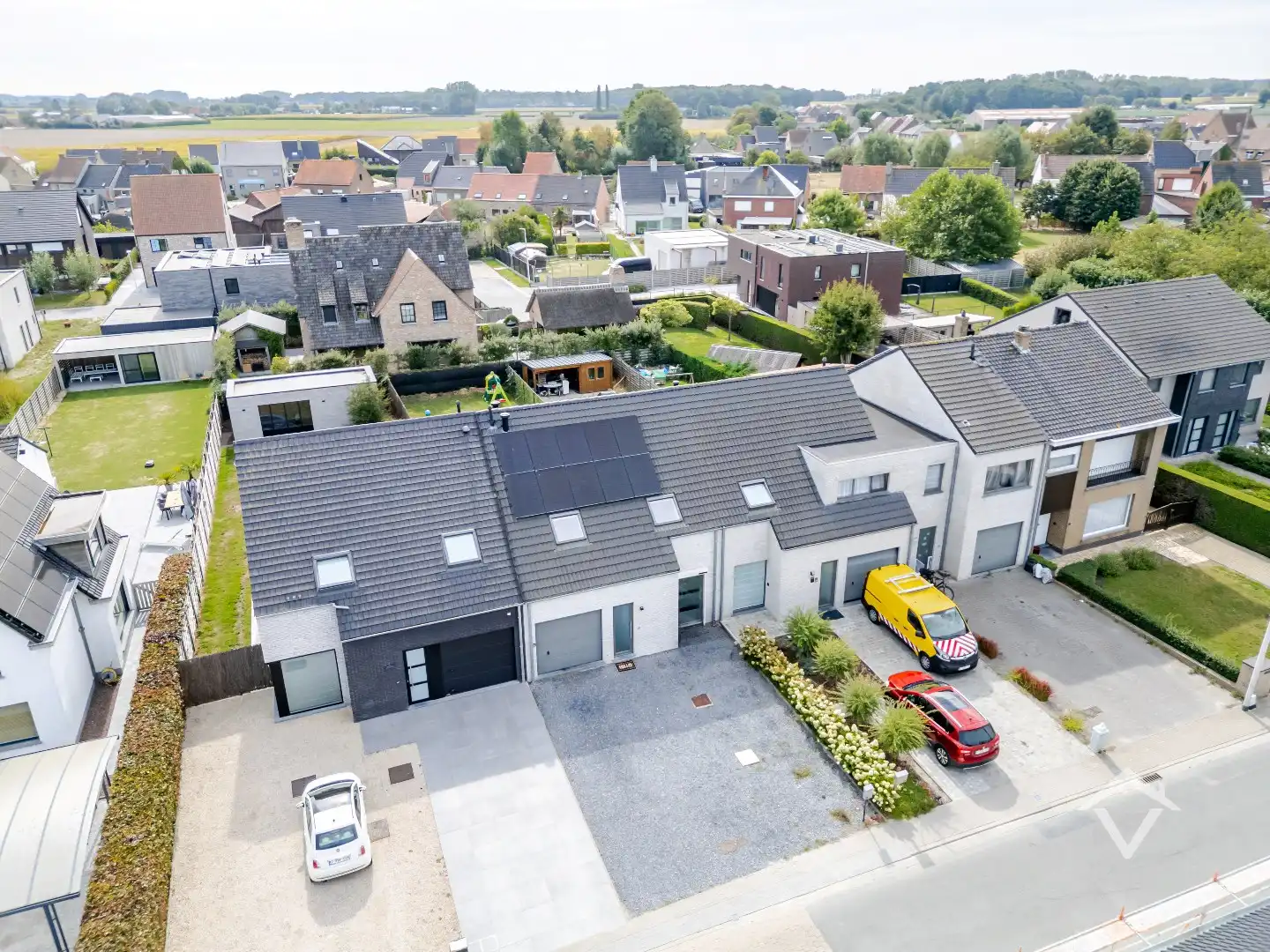 Recente instapklare woning met 3 slaapkamers, zonnige tuin en garage op De Mokker foto 20