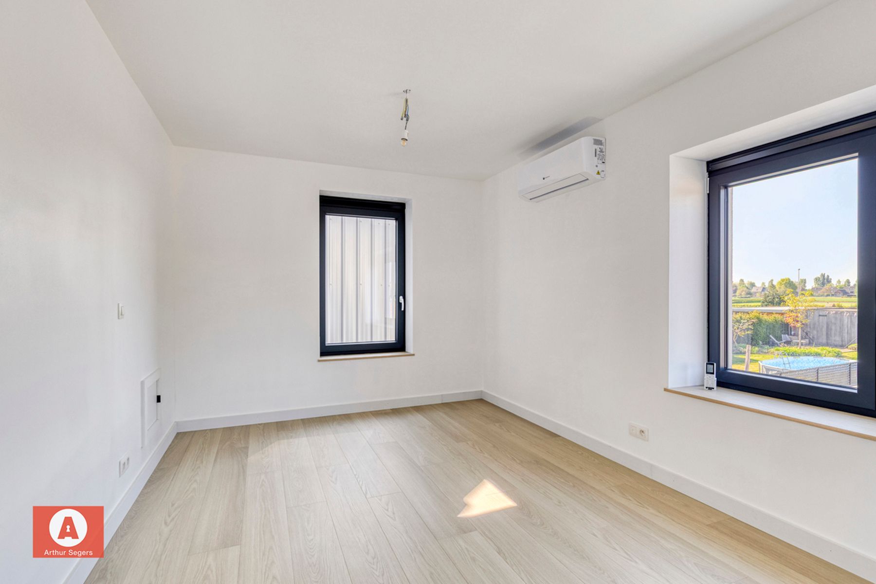 Totaal gerenoveerde woning met A-label foto 16