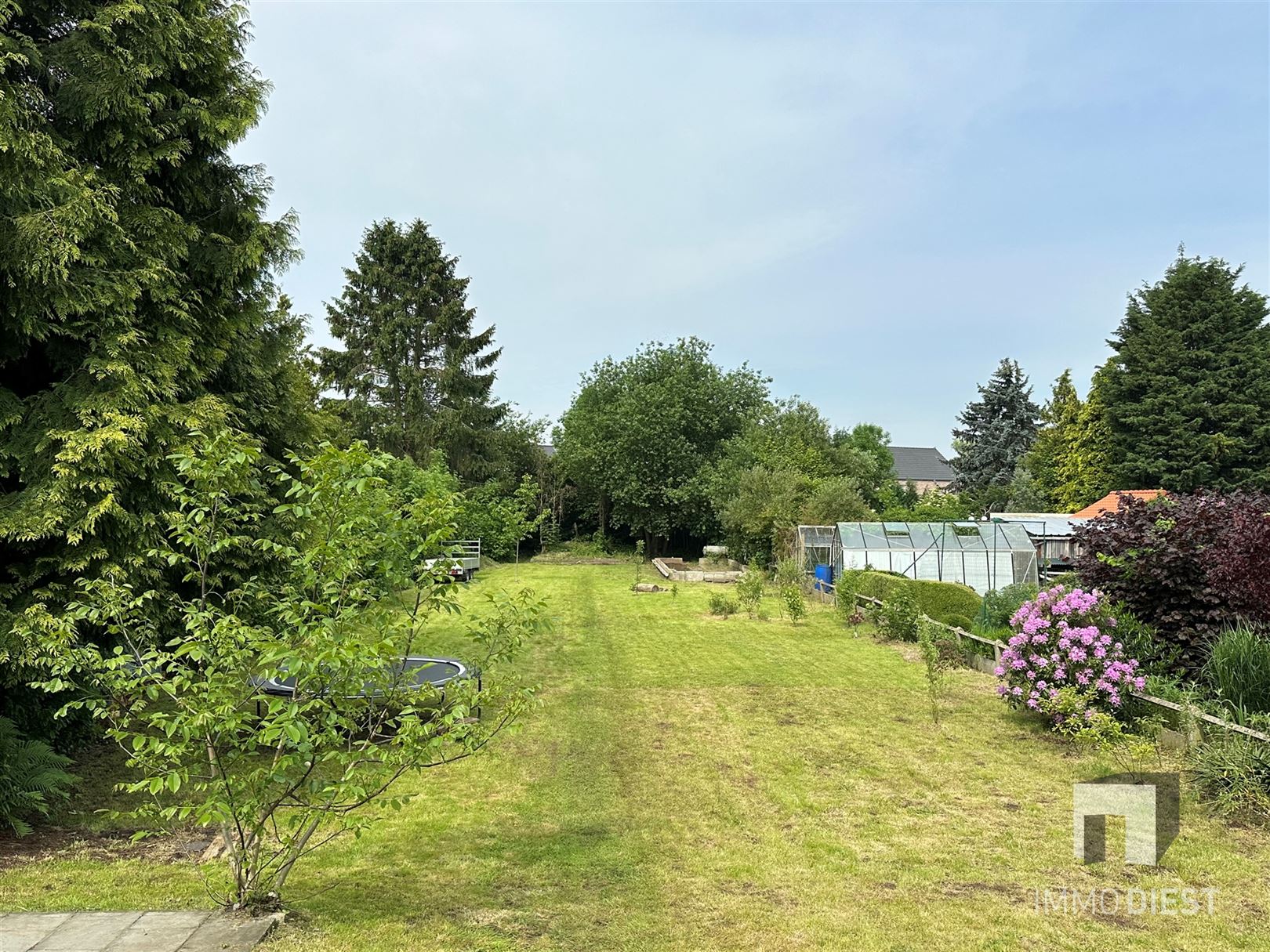 Toffe woning met 5 slpks, garage en grote tuin (13a74ca) foto 3