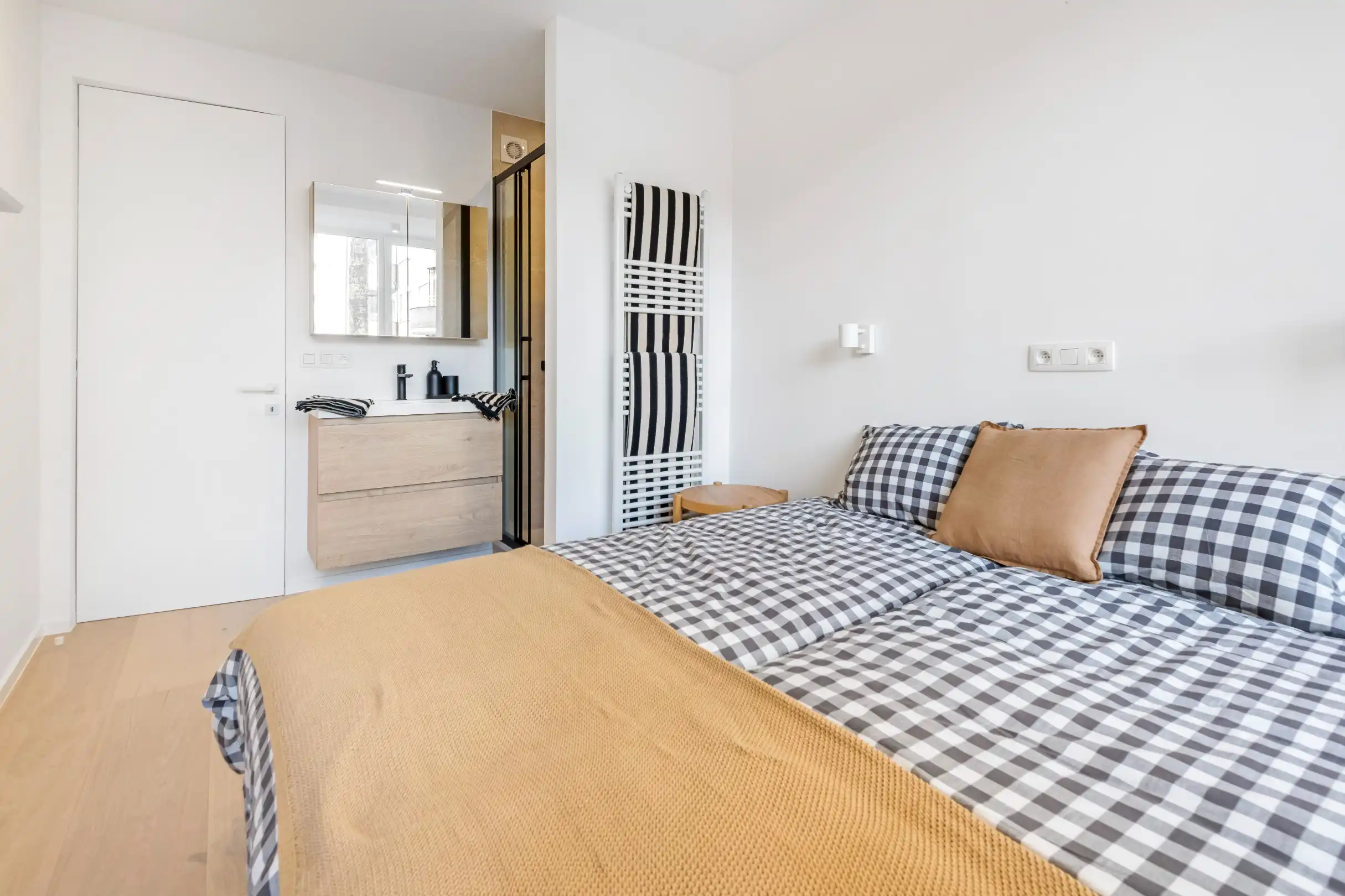 Prachtig gerenoveerd appartement gelegen te Albertstrand met open - en zeezicht foto 14