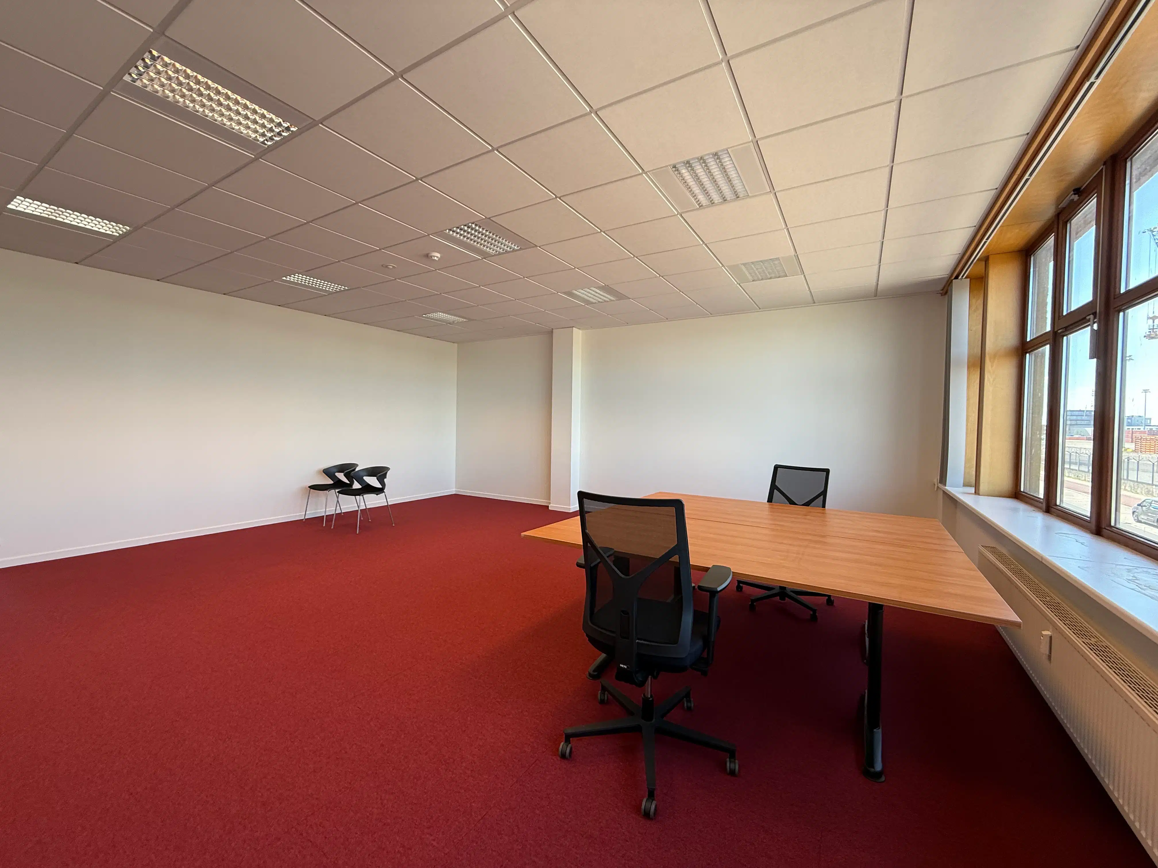 Exclusieve kantoorruimte 210m² in maritieme omgeving foto 3