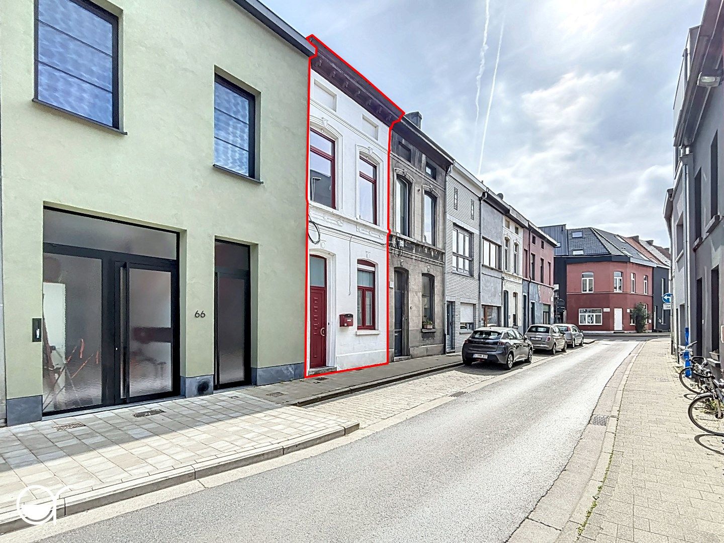 Rijwoning met terras en 3 slaapkamers foto 22