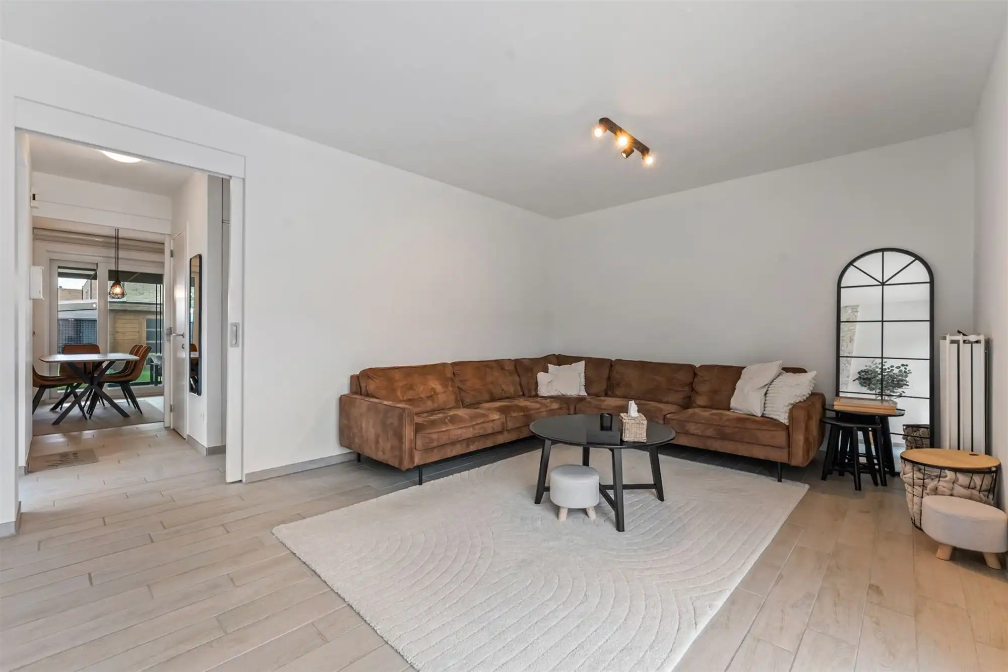 PRACHTIG AFGEWERKTE HOB MET 3 SLAAPKAMERS OP EEN PERCEEL VAN 3A50CA TE BERINGEN CENTRUM foto 5