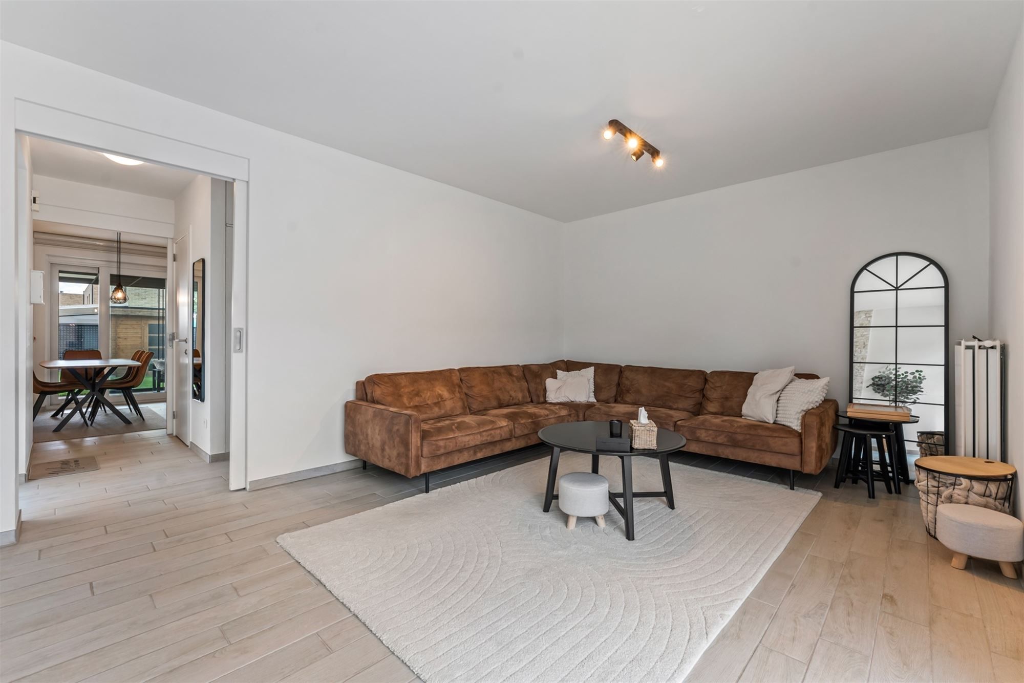 PRACHTIG AFGEWERKTE HOB MET 3 SLAAPKAMERS OP EEN PERCEEL VAN 3A50CA TE BERINGEN CENTRUM foto 5