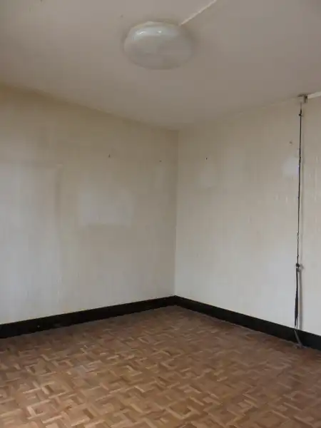 Totaal te renoveren woning op groot perceel van ca. 1270m² foto 17