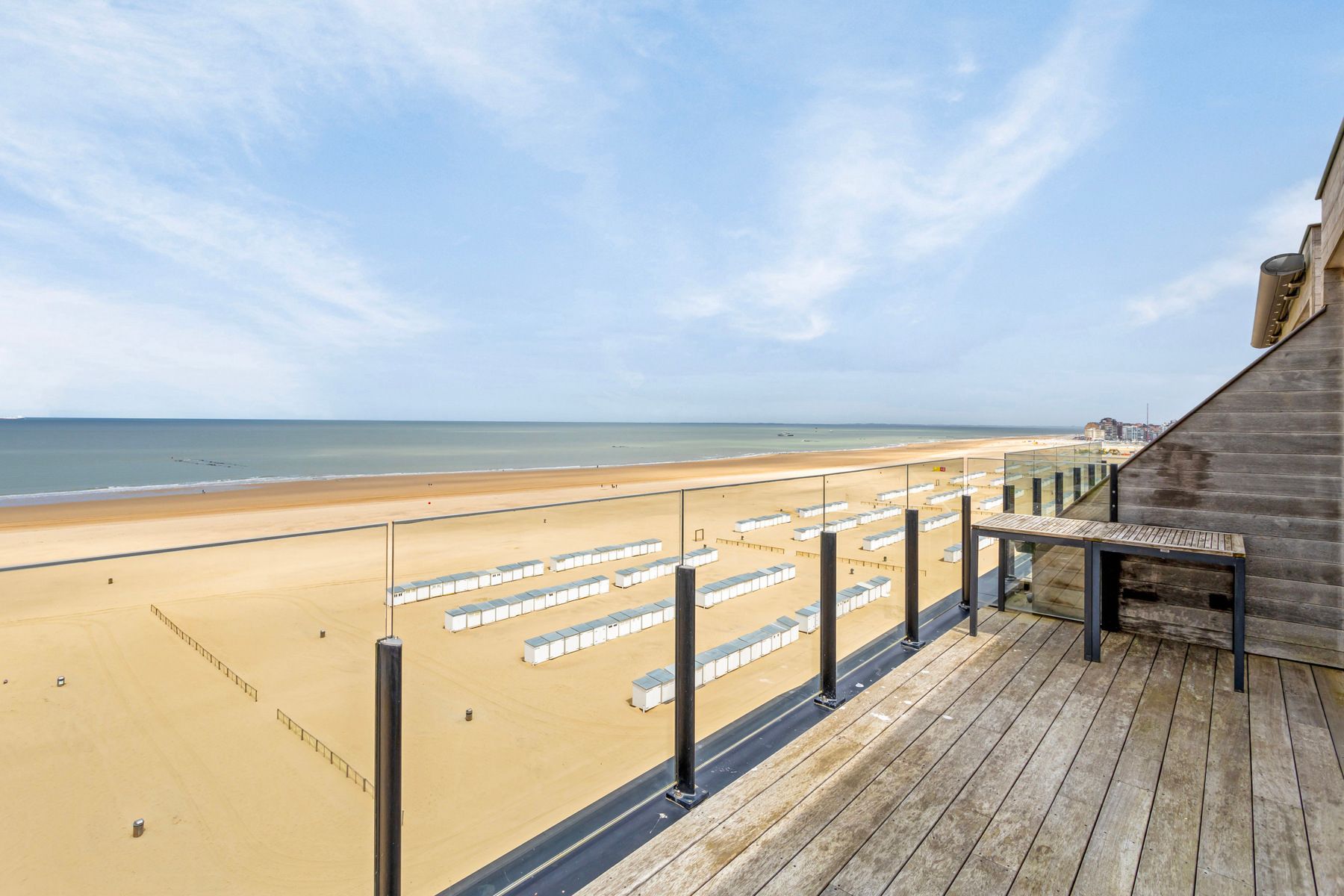 High-end luxe penthouse met zeezicht. foto 2