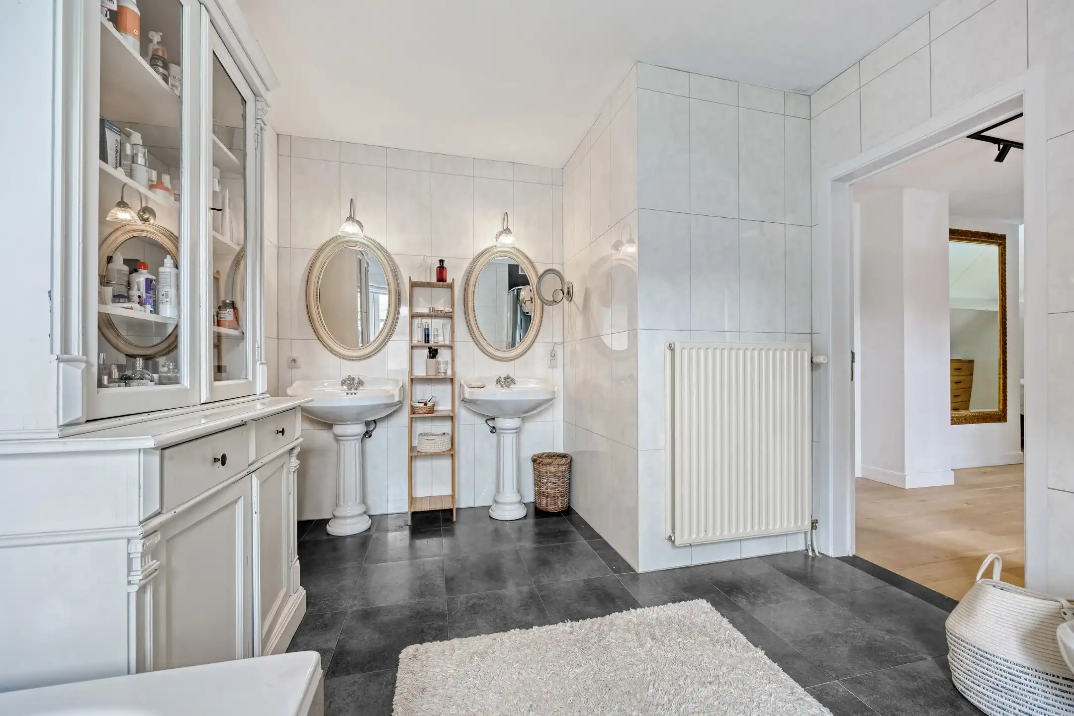 Landelijke villa met zwembad en poolhouse in alle privacy foto 32