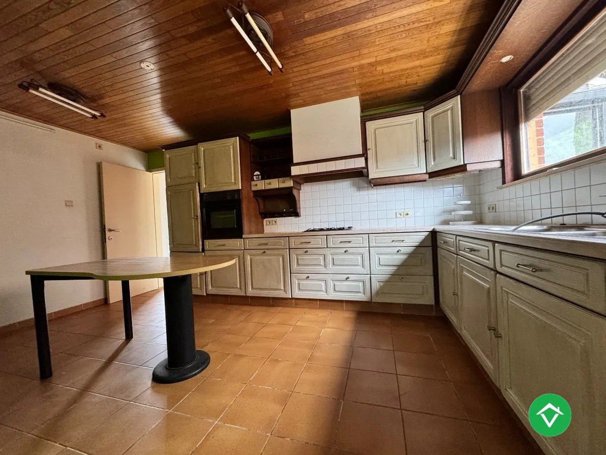 Alleenstaande woning met 3 slaapkamers en garage te Kortemark  foto 6