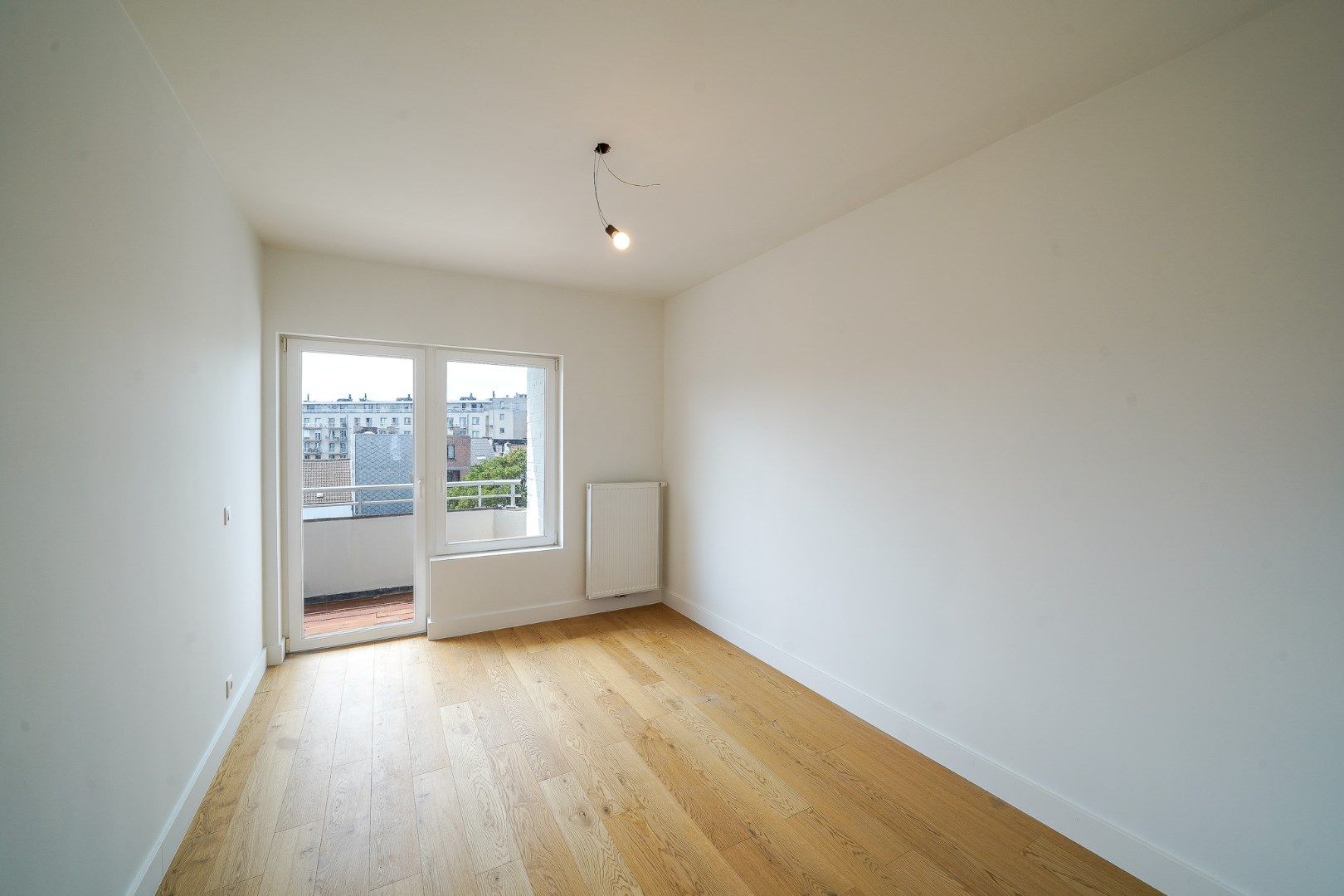 Prachtig vernieuwd 2-slaapkamerappartement centrum Oostende foto 9