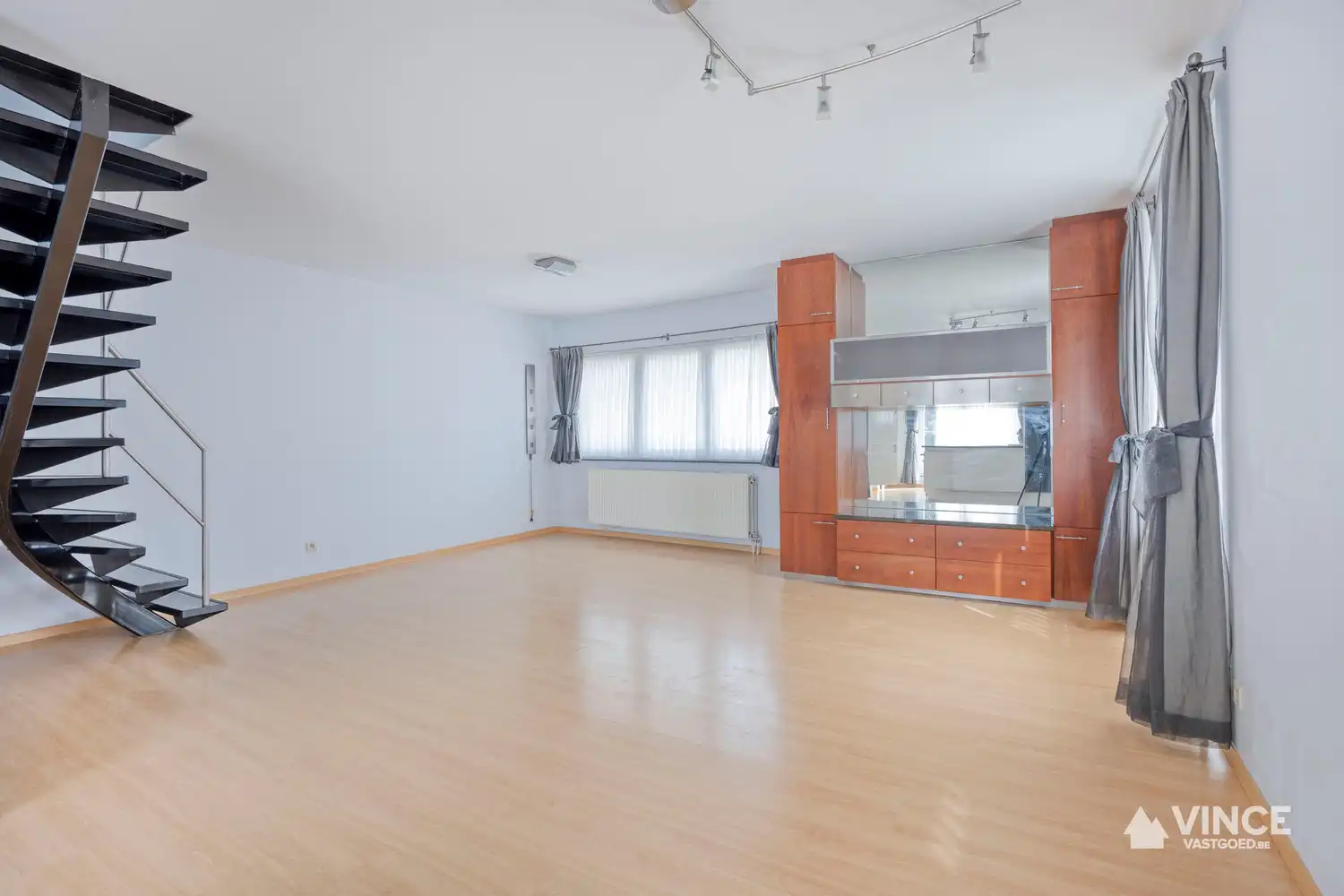 Duplex appartement met zonnig terras en garage foto 2